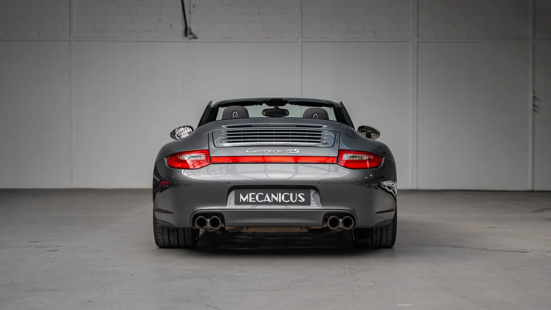 Porsche 911 — photo 4