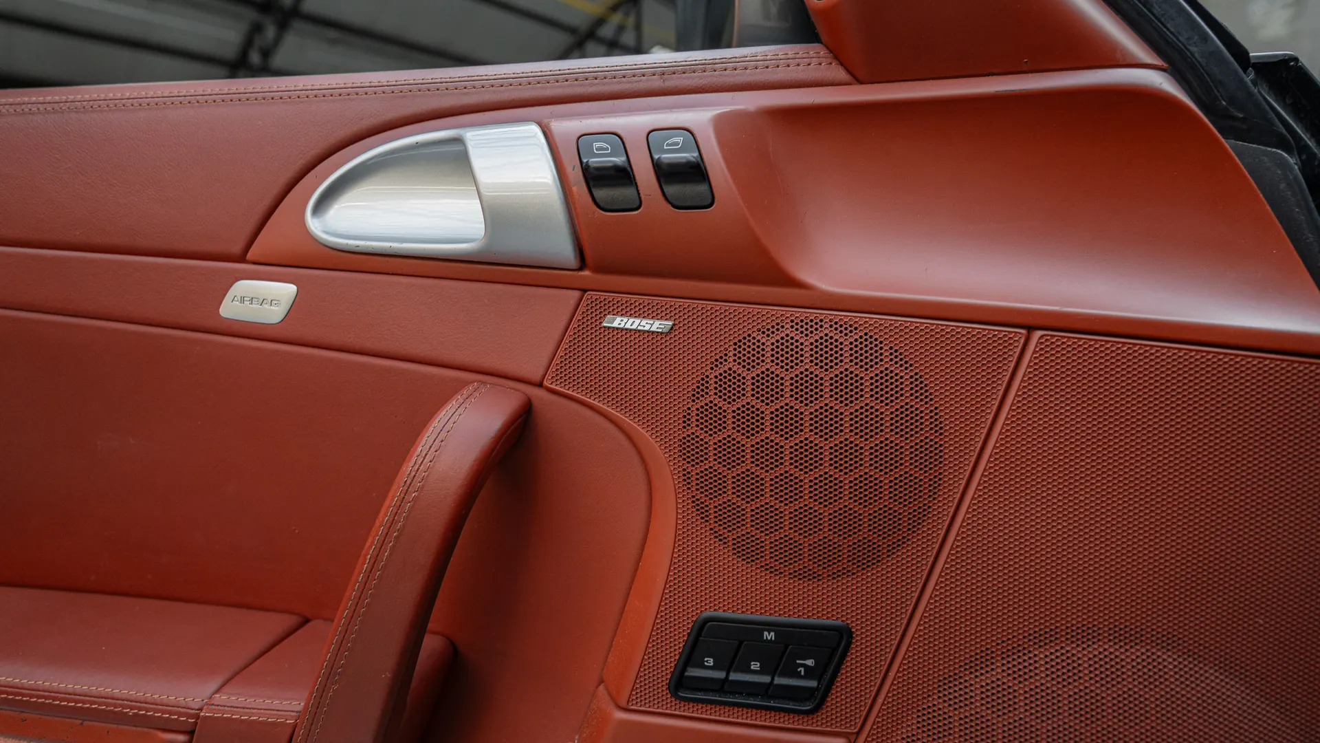Porsche 911 — photo 24