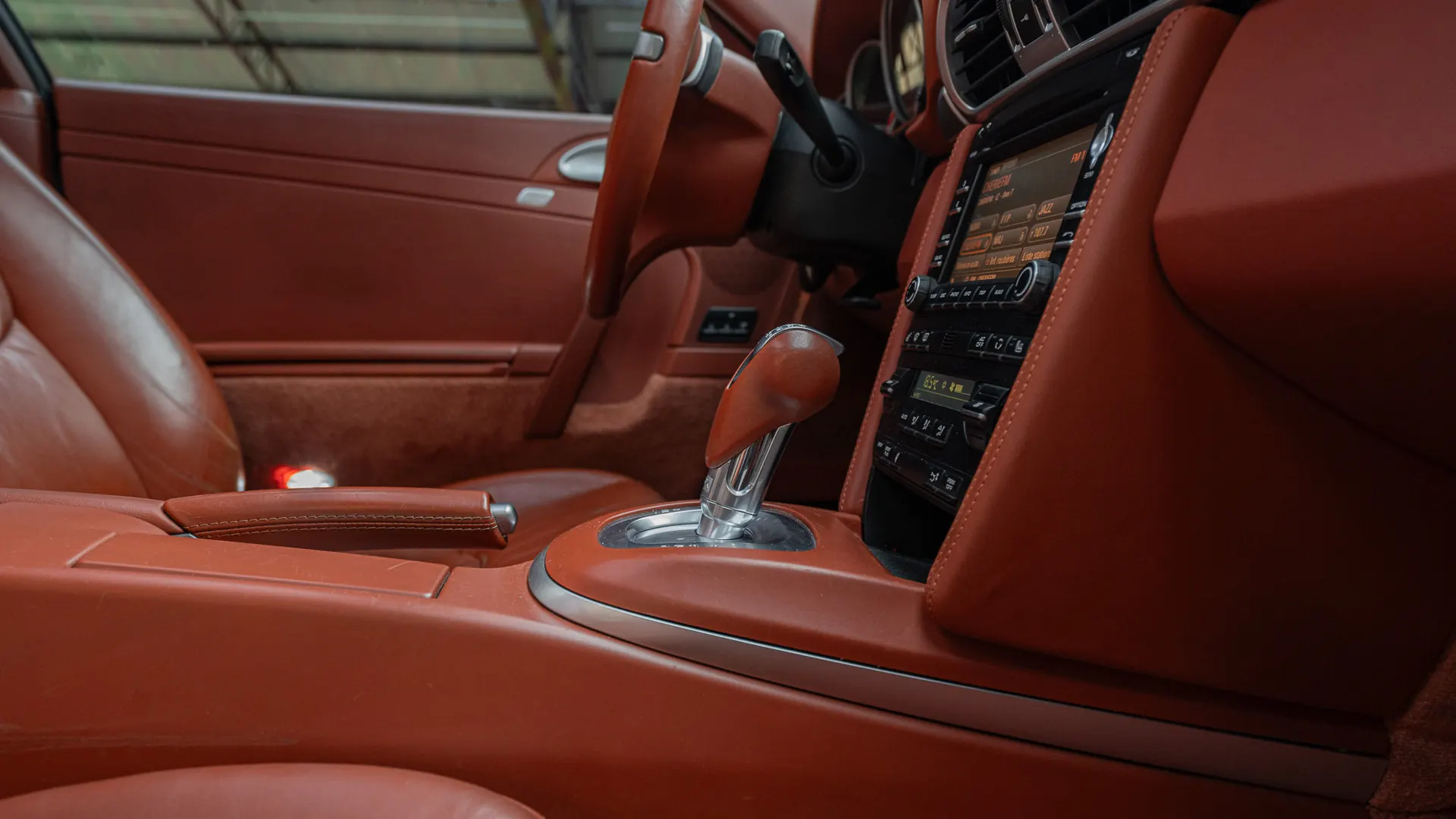 Porsche 911 — photo 20