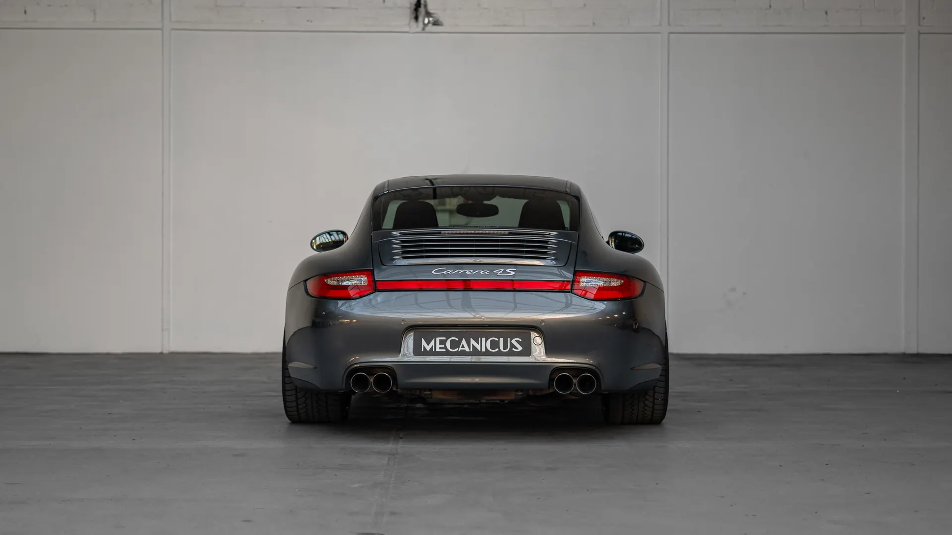 Porsche 911 — photo 4
