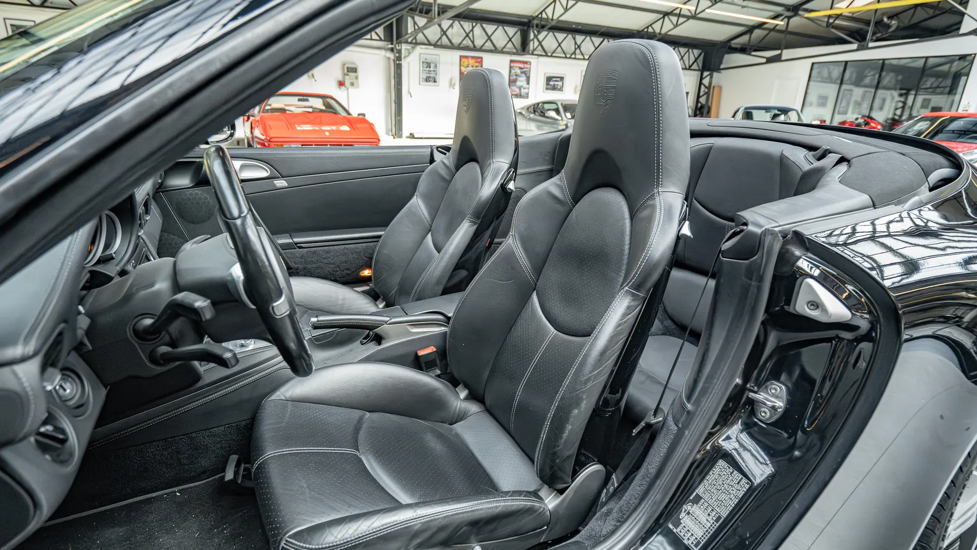 Porsche 911 — photo 10