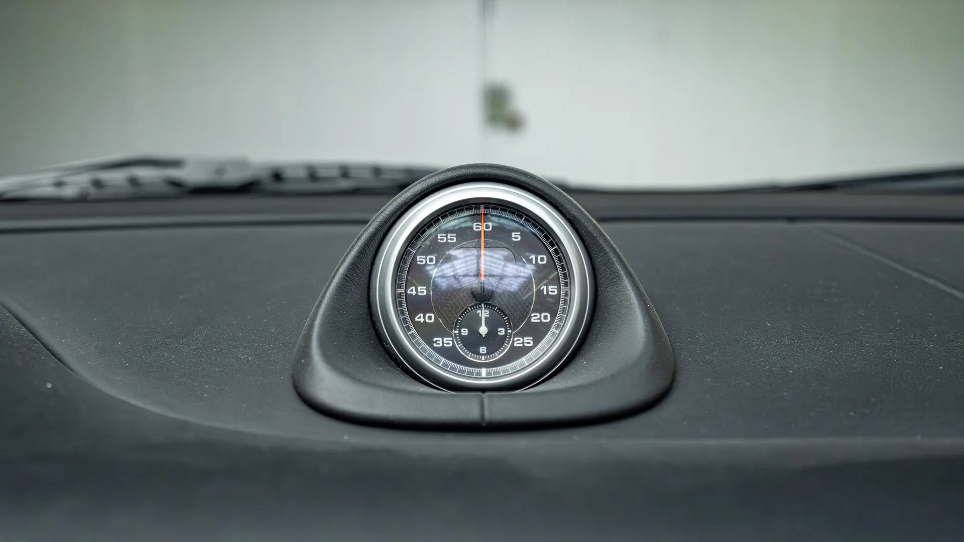 Porsche 911 — photo 16