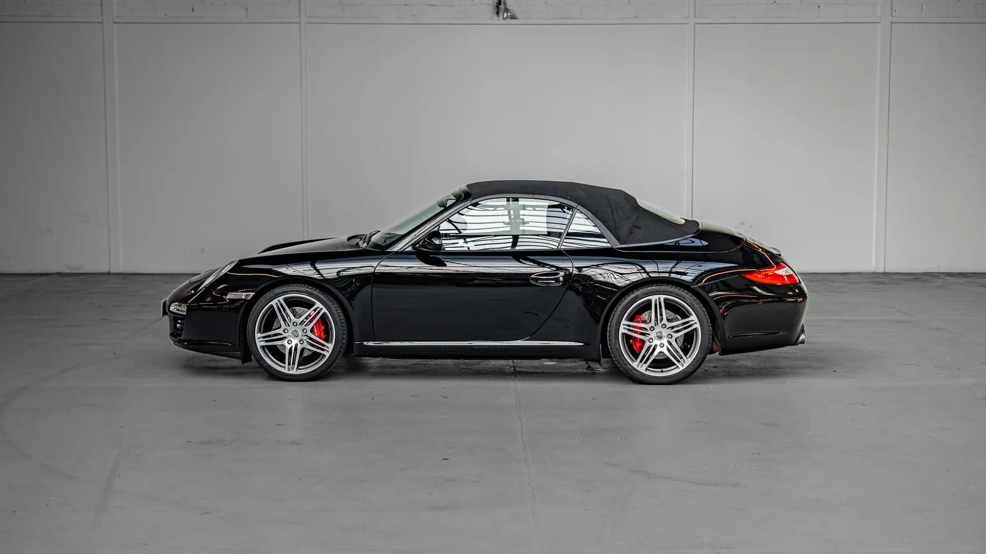 Porsche 911 — photo 6