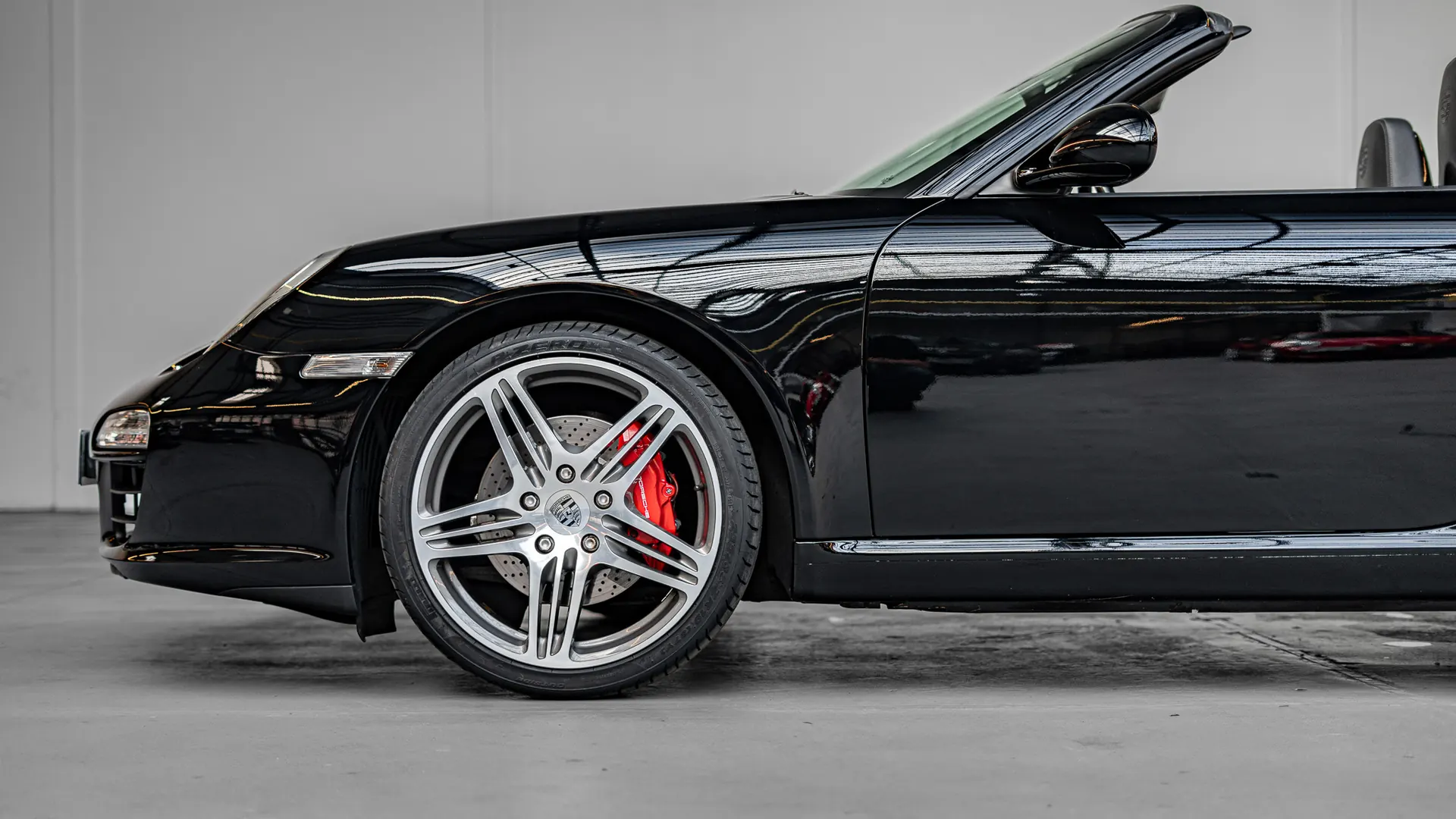 Porsche 911 — photo 7