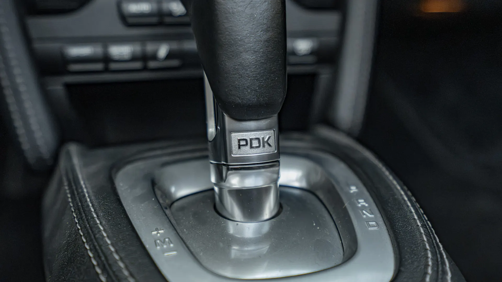 Porsche 911 — photo 18