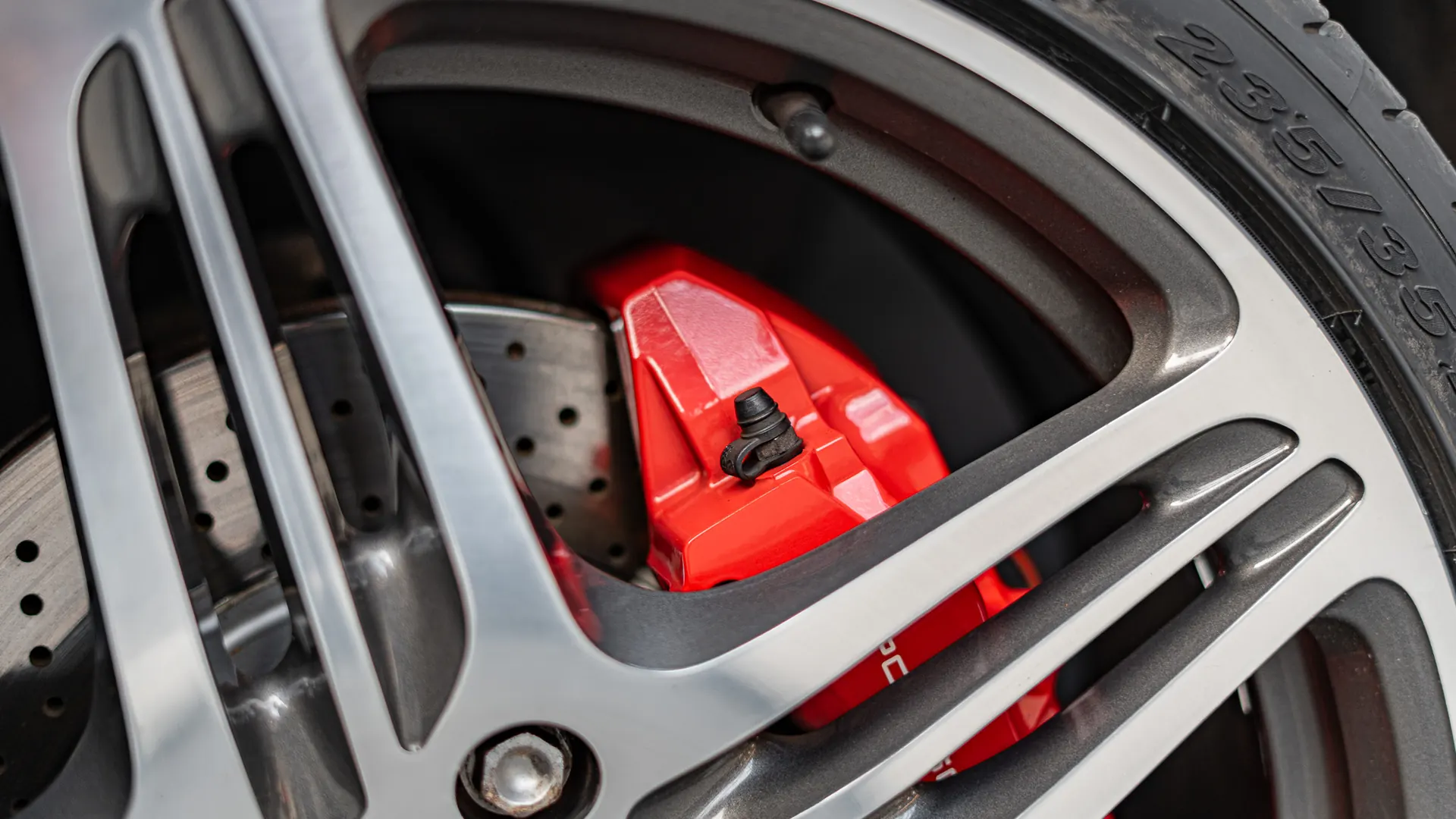 Porsche 911 — photo 30