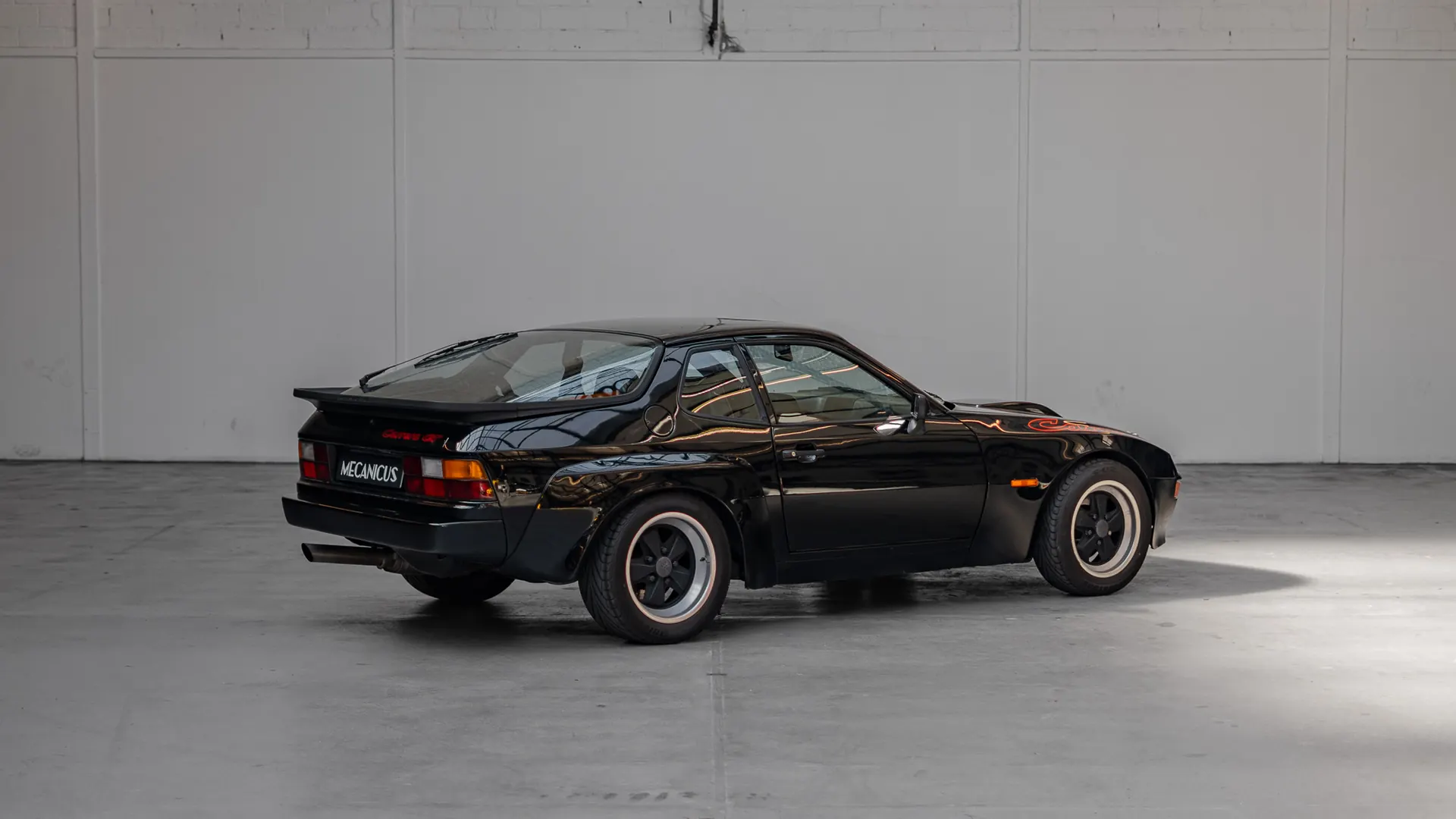 Porsche 924 — photo 2