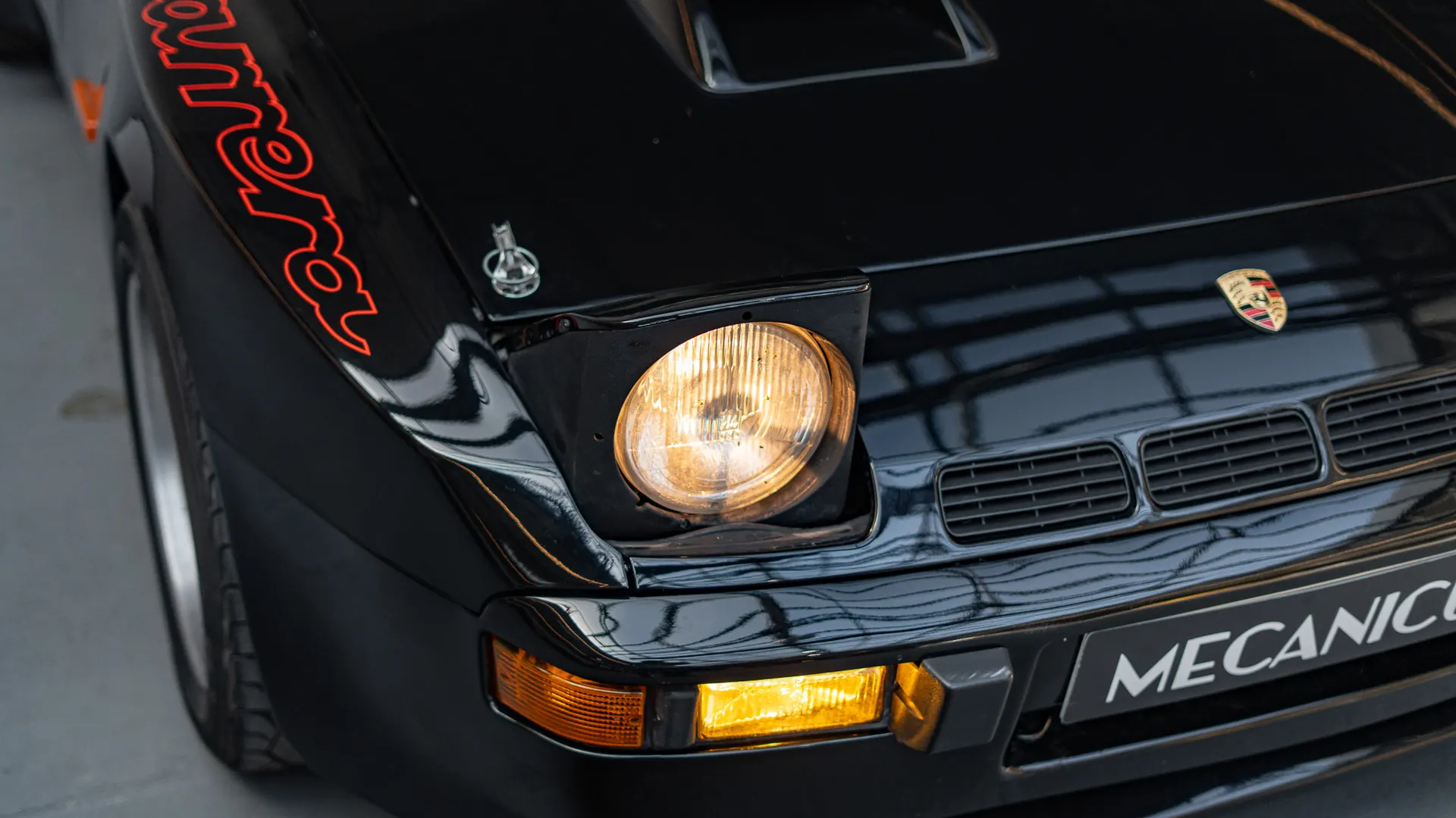 Porsche 924 — photo 29