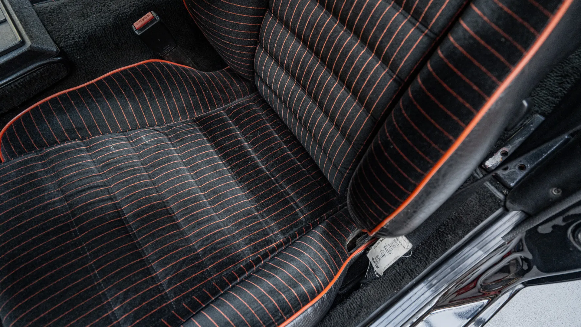 Porsche 924 — photo 11