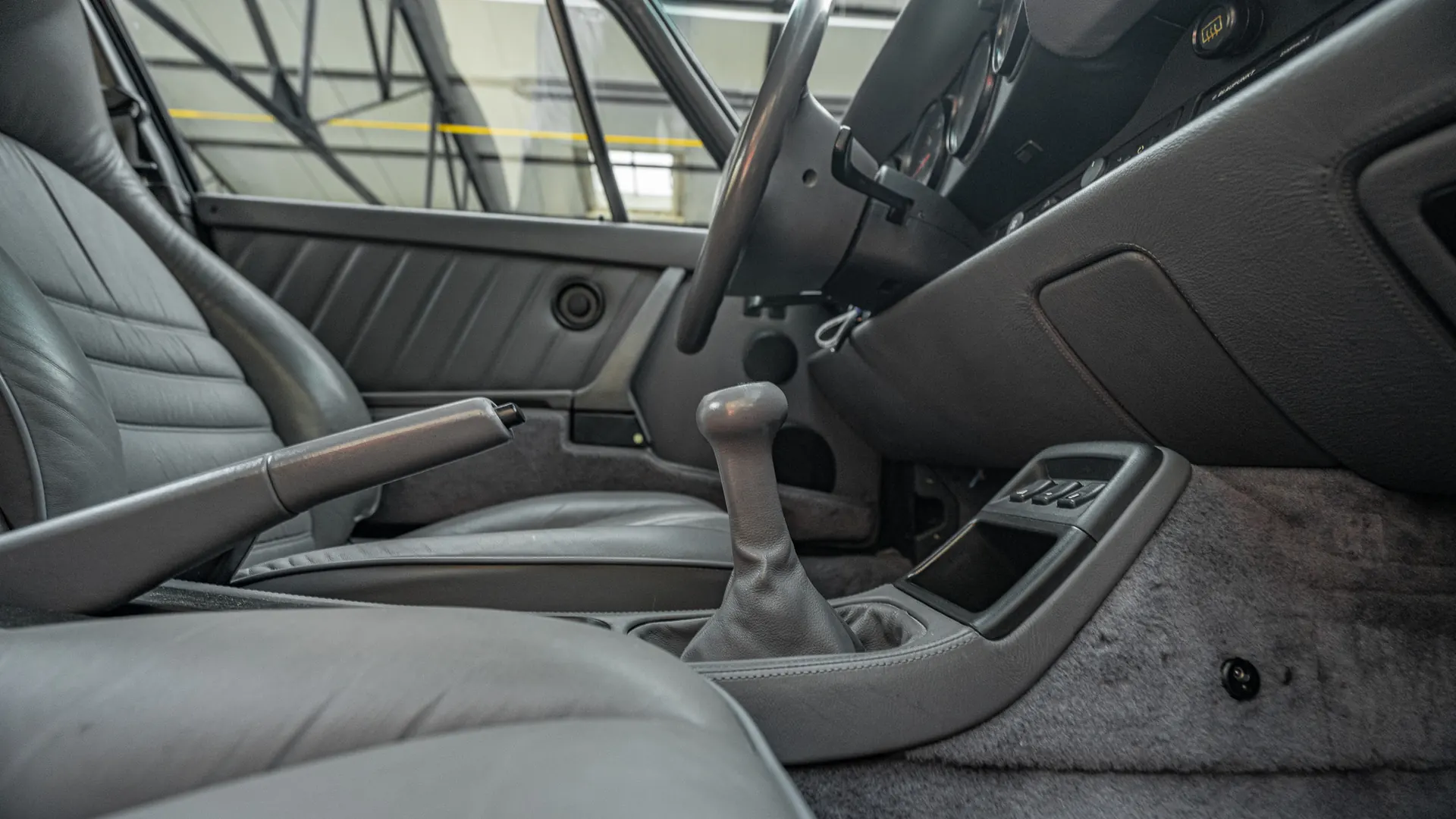 Porsche 964 — photo 21