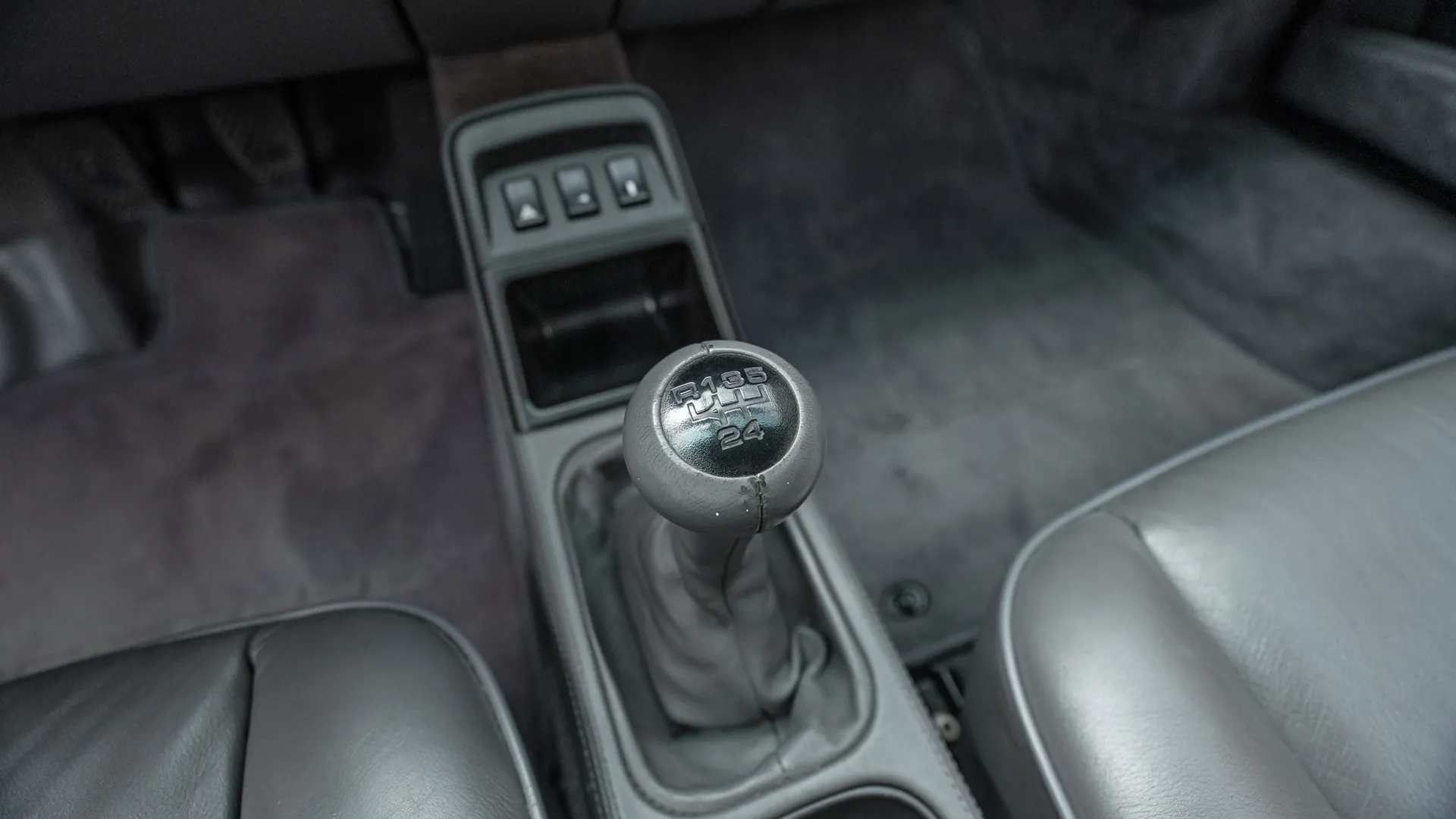 Porsche 964 — photo 19