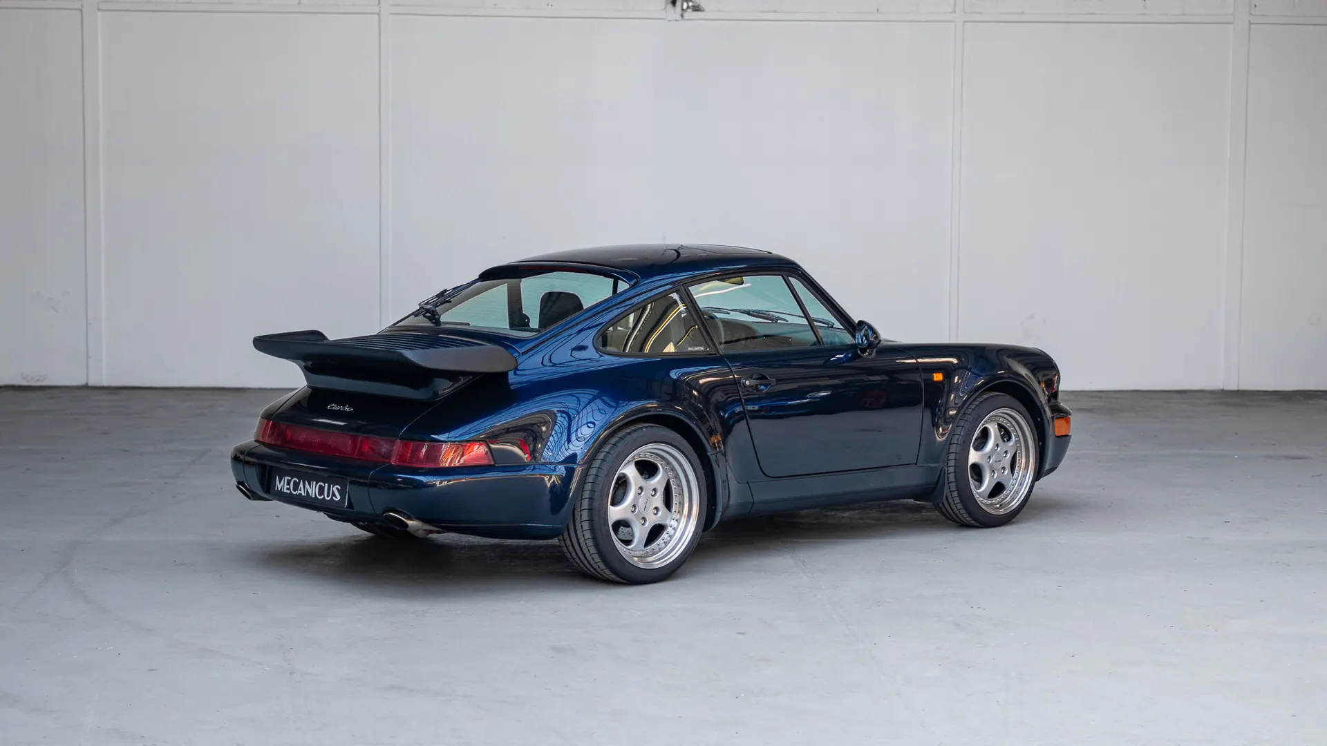 Porsche 964 — photo 2