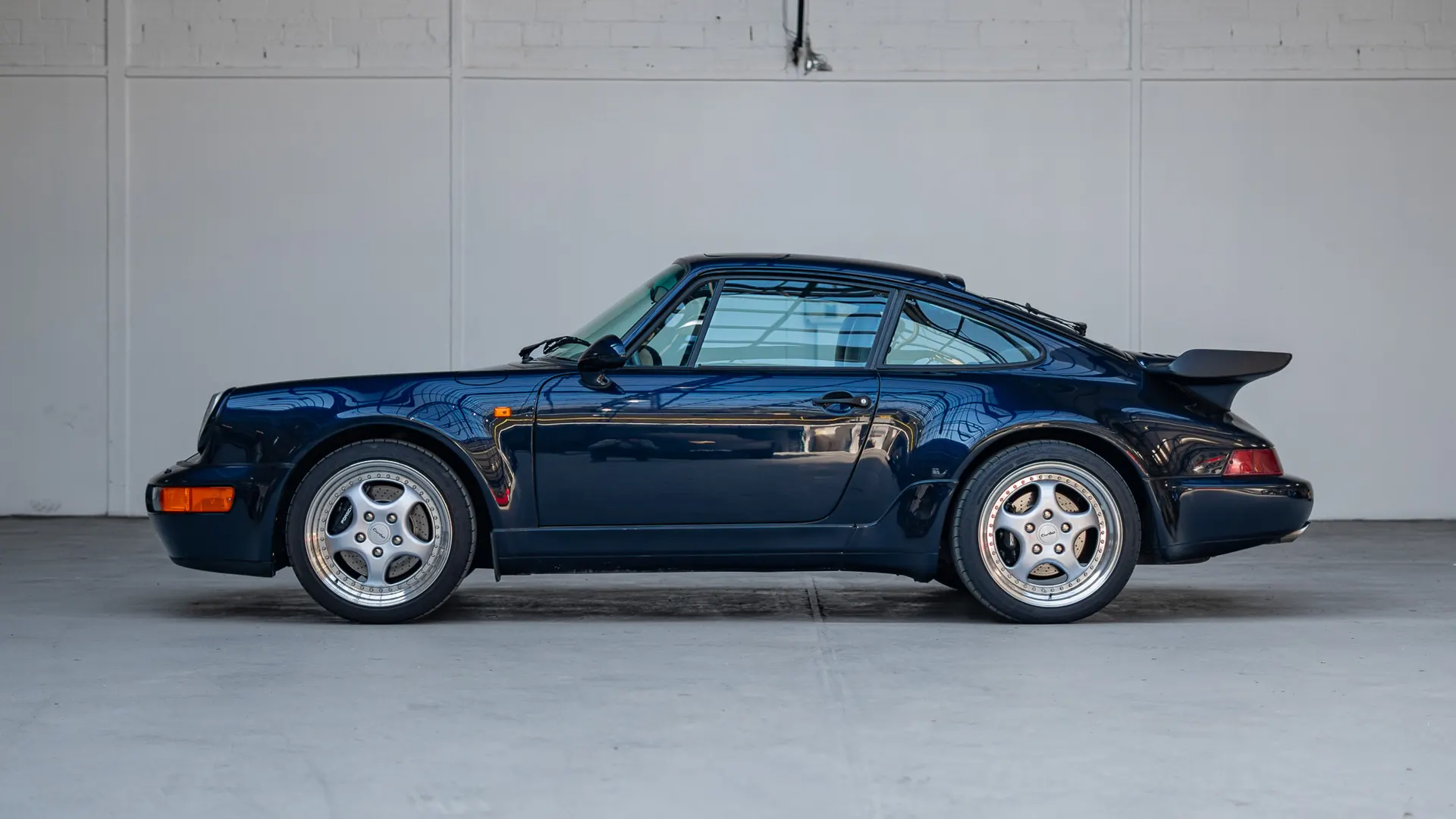 Porsche 964 — photo 6