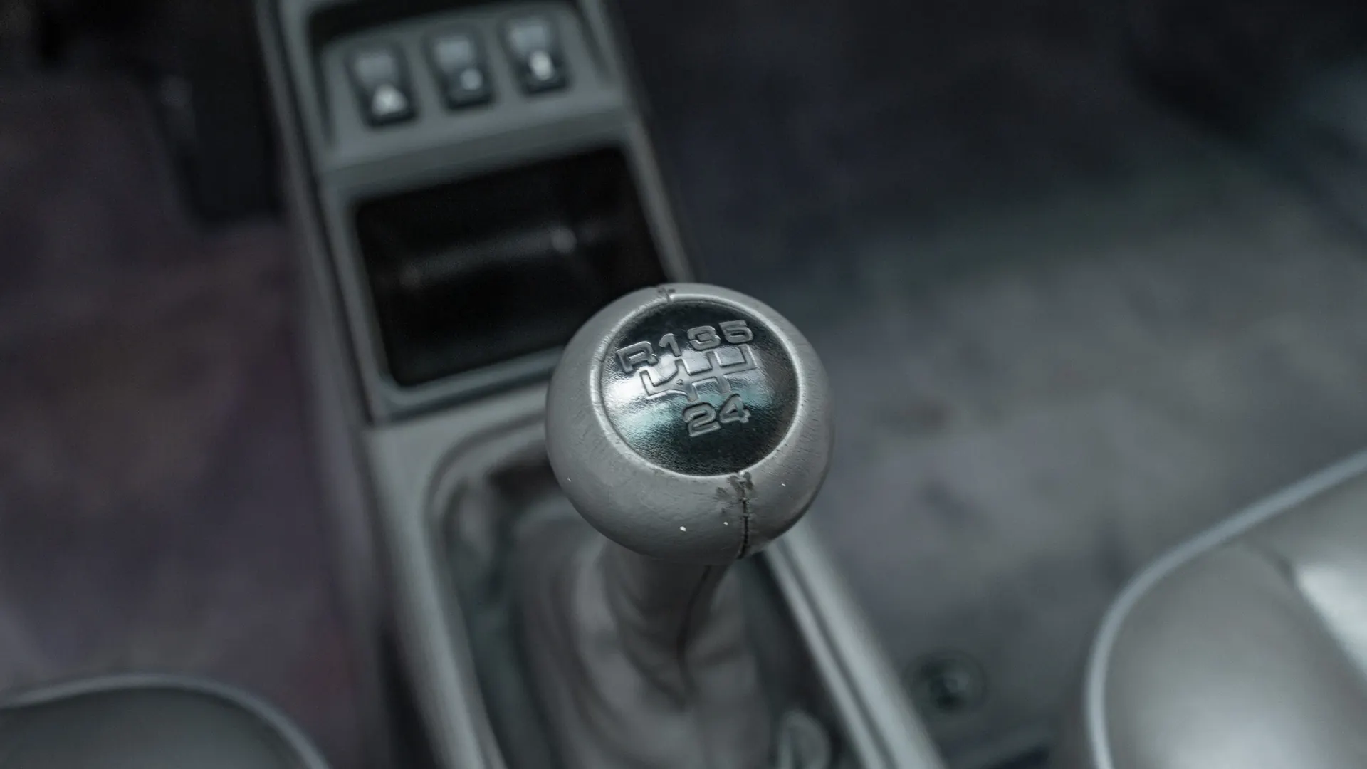 Porsche 964 — photo 18