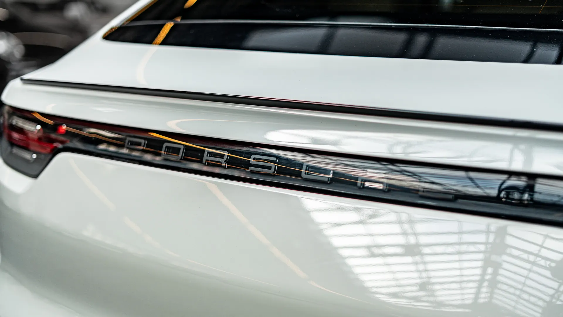 Porsche Cayenne — photo 38