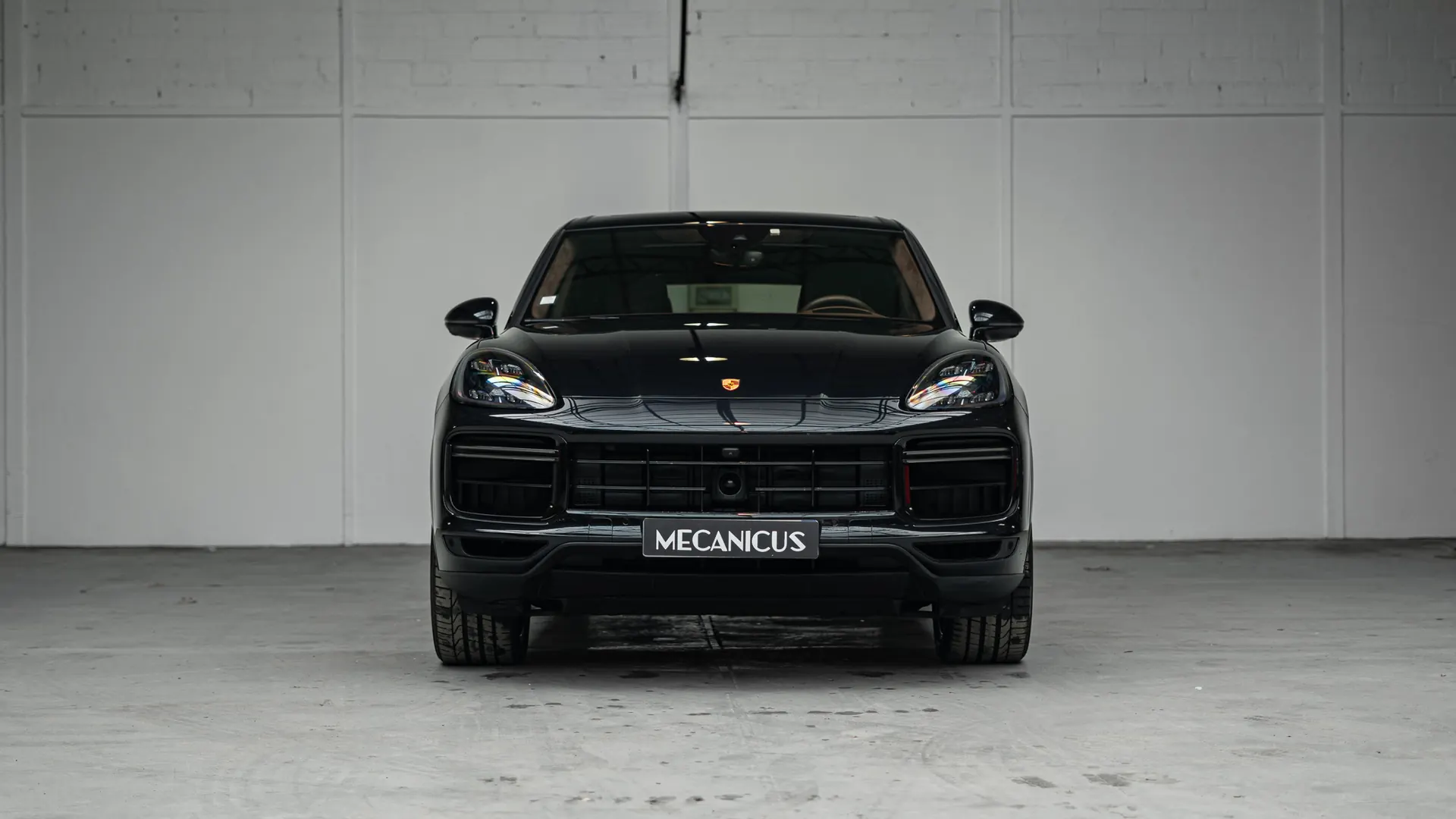 Porsche Cayenne — photo 3