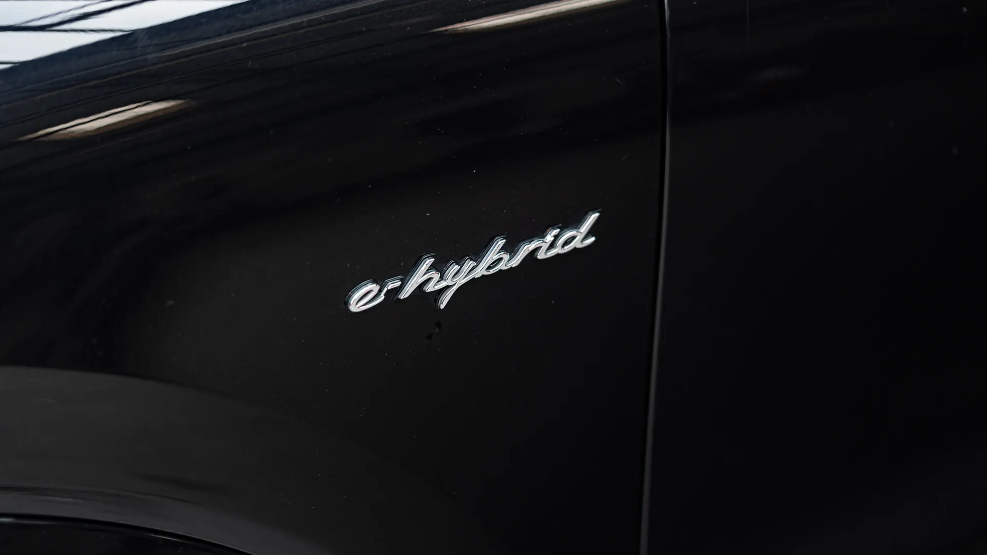 Porsche Cayenne — photo 38