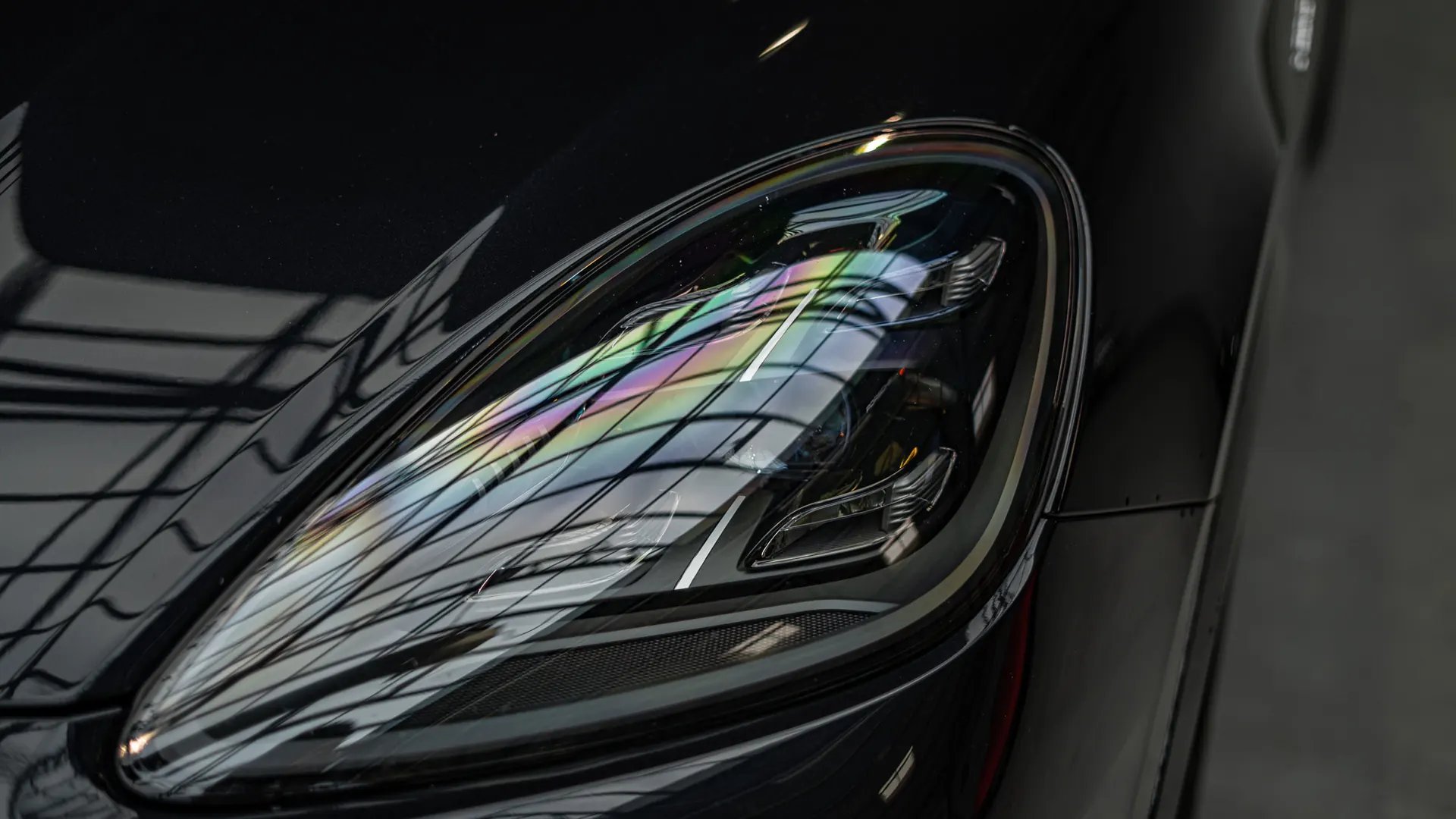 Porsche Cayenne — photo 33