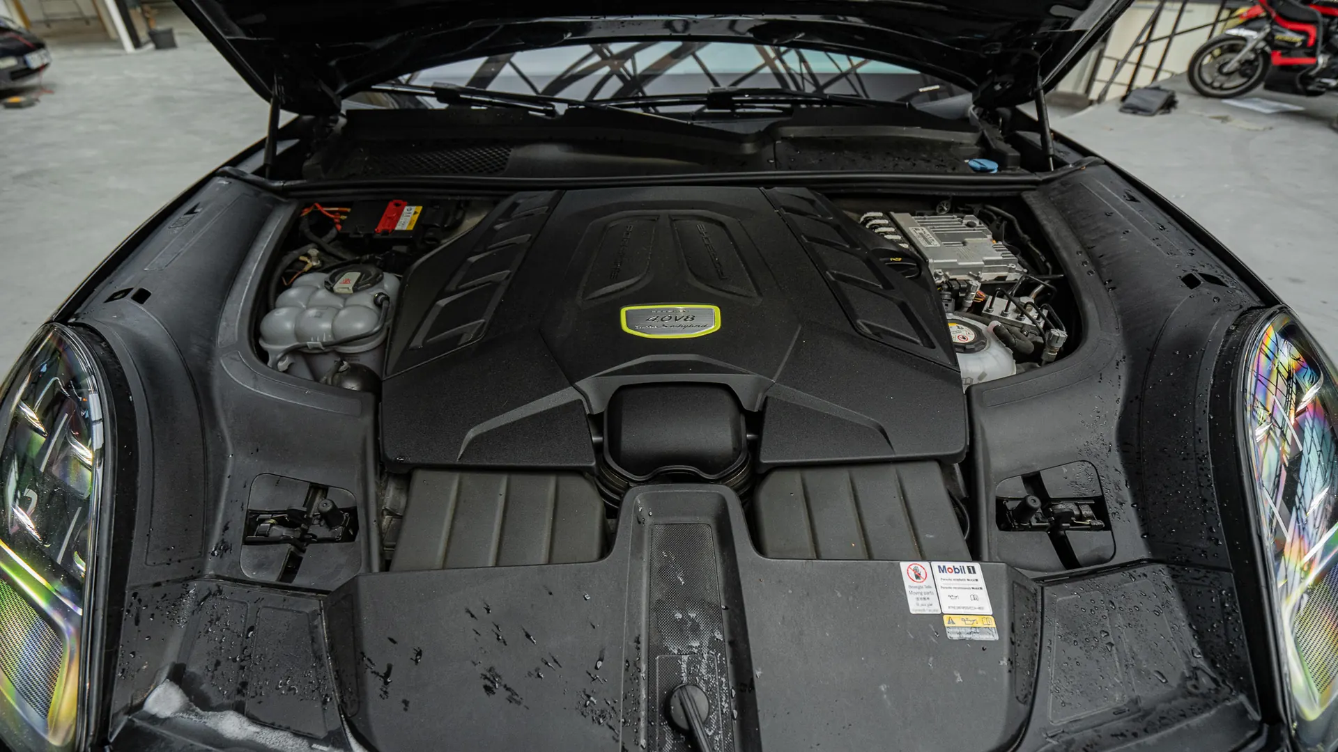 Porsche Cayenne — photo 41