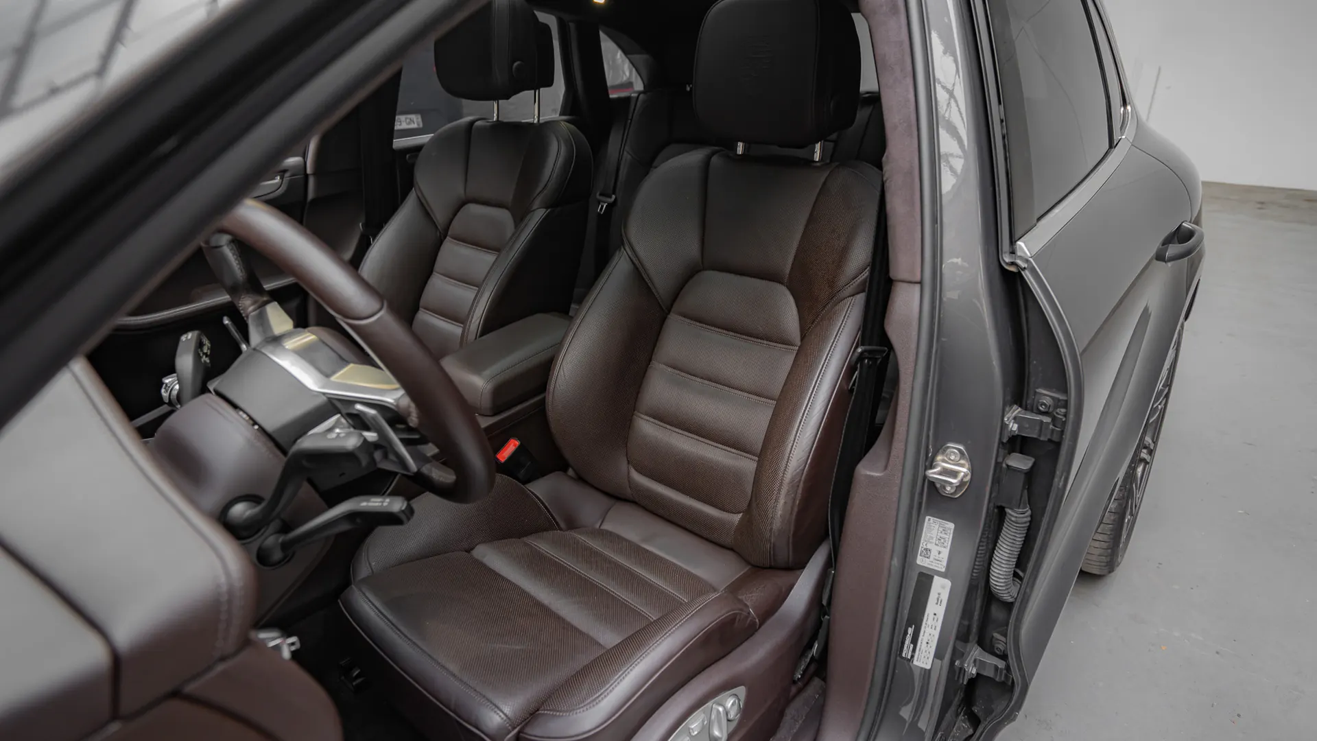 Porsche Macan — photo 10