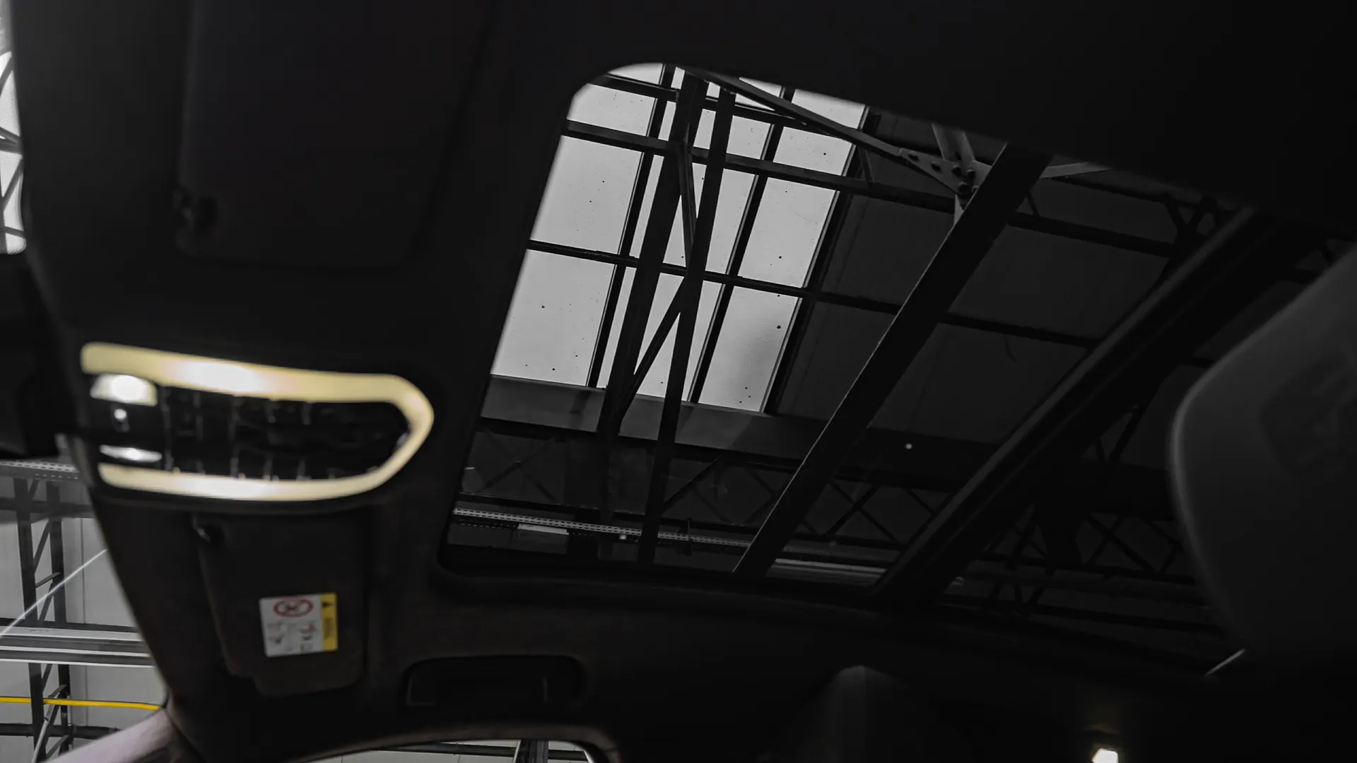 Porsche Macan — photo 25