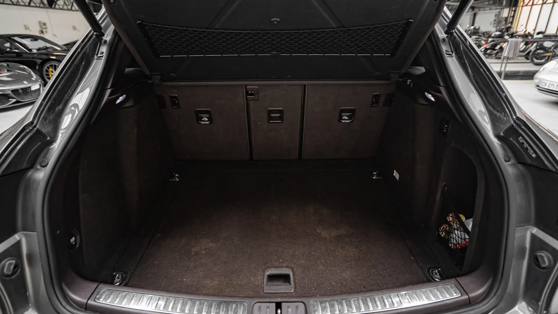 Porsche Macan — photo 39