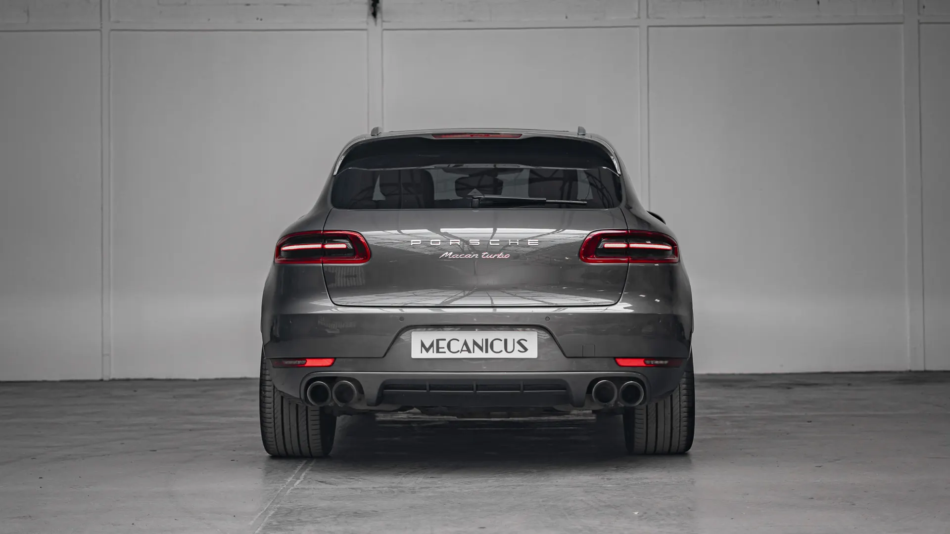 Porsche Macan — photo 4