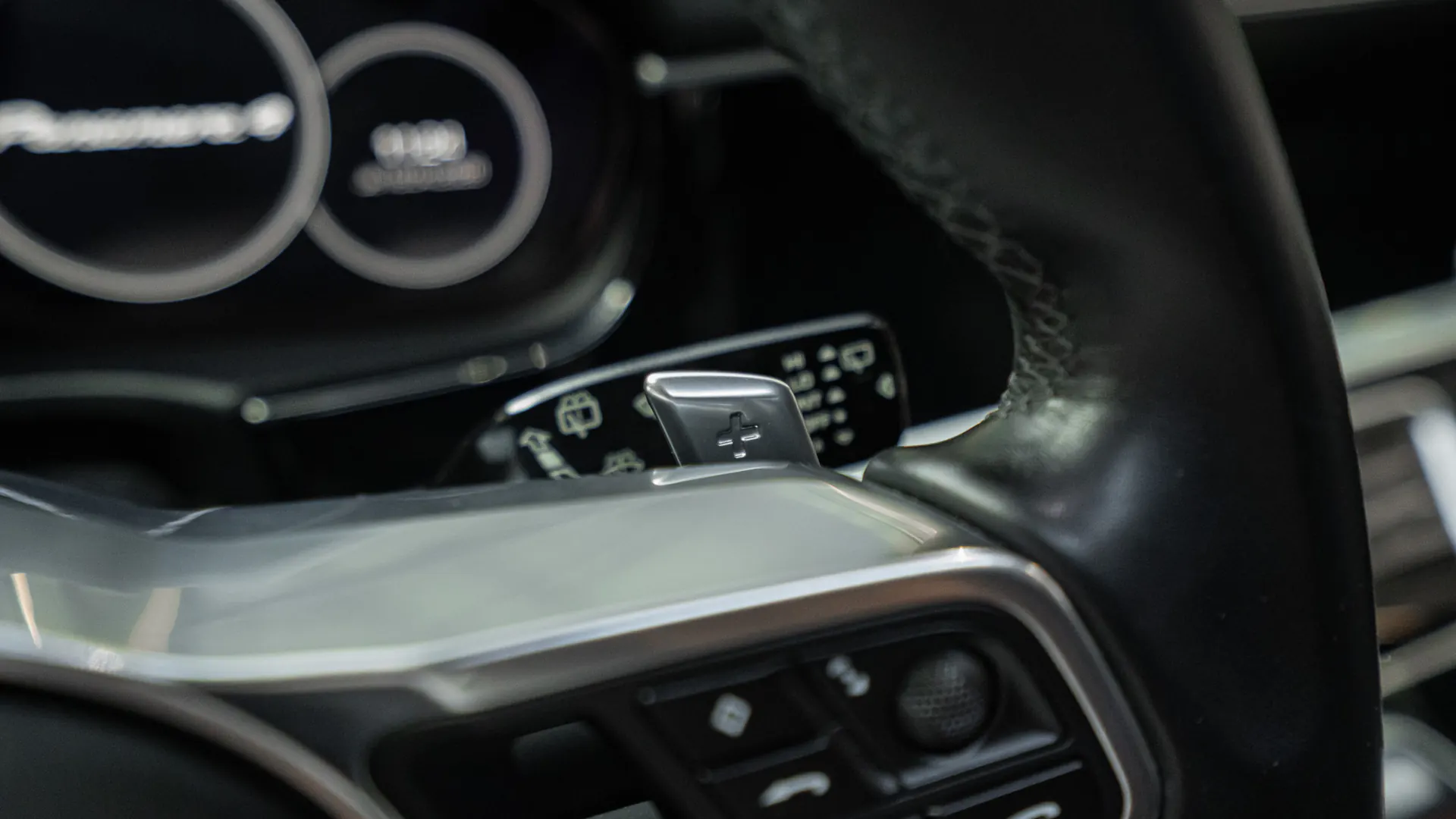 Porsche Panamera — photo 29