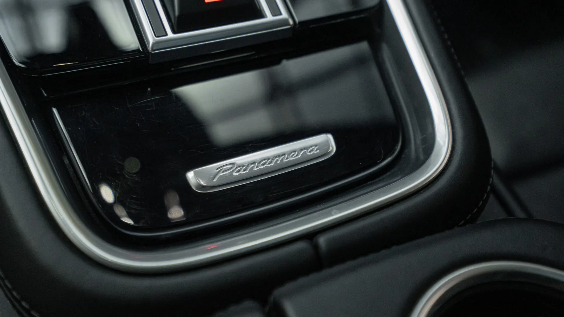 Porsche Panamera — photo 18