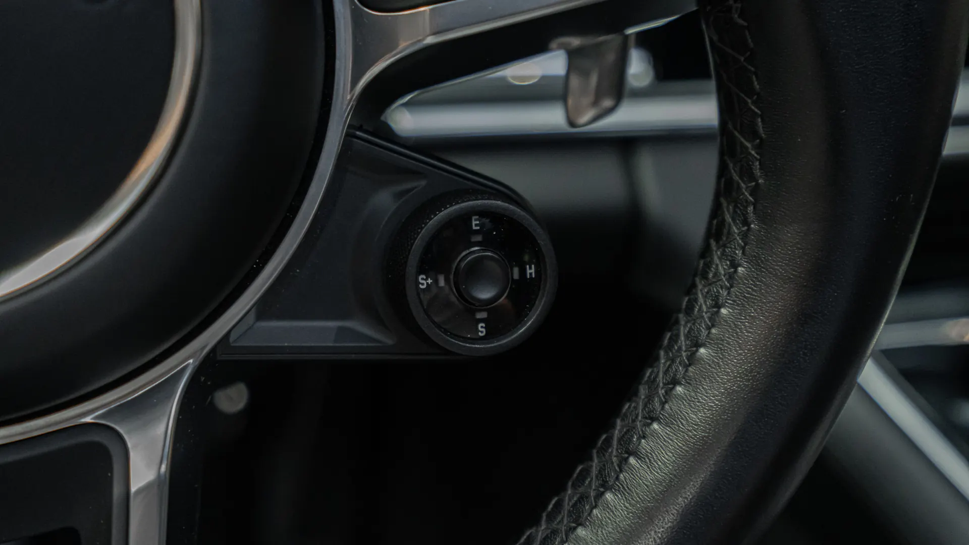Porsche Panamera — photo 28