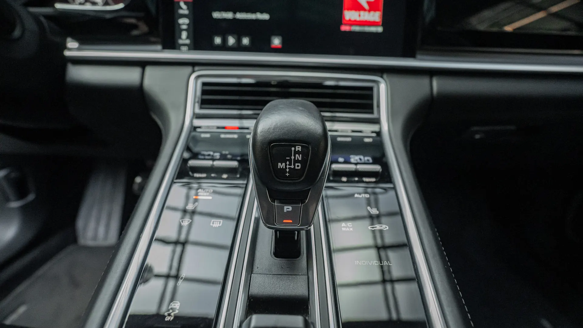 Porsche Panamera — photo 15