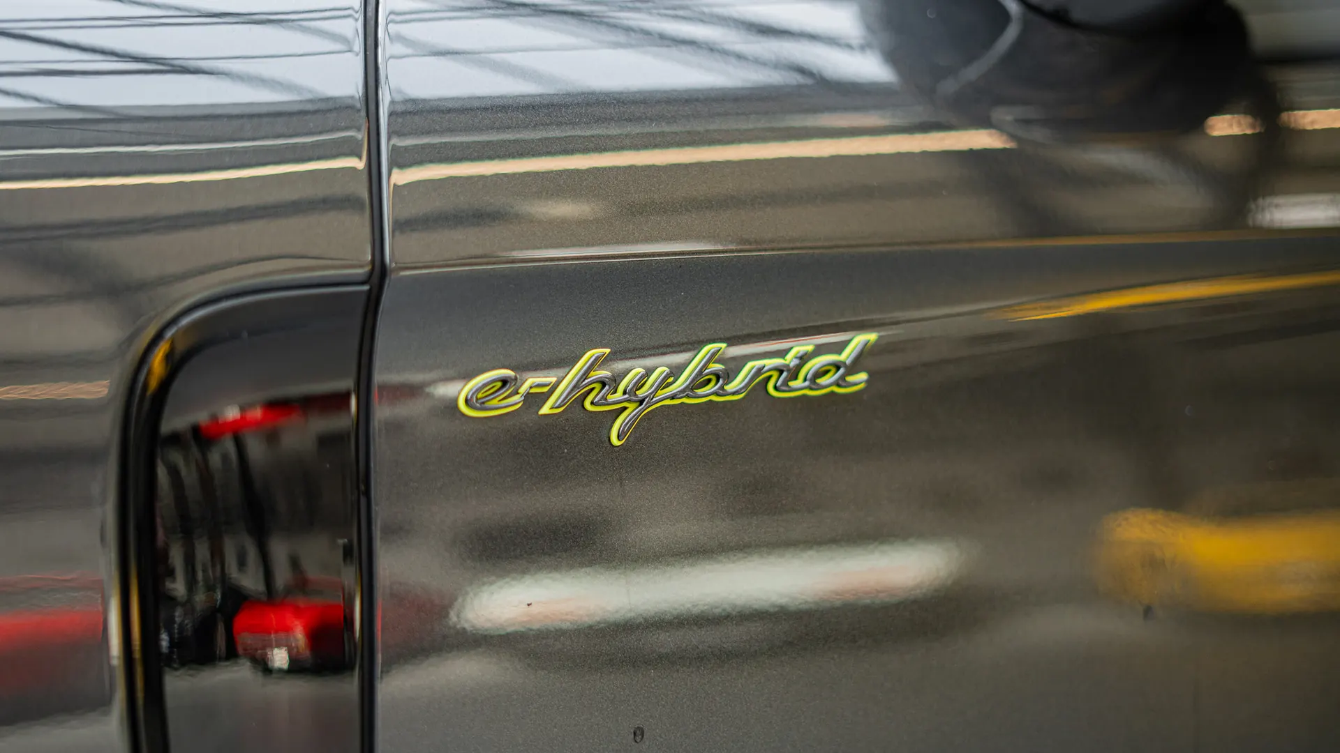 Porsche Panamera — photo 36