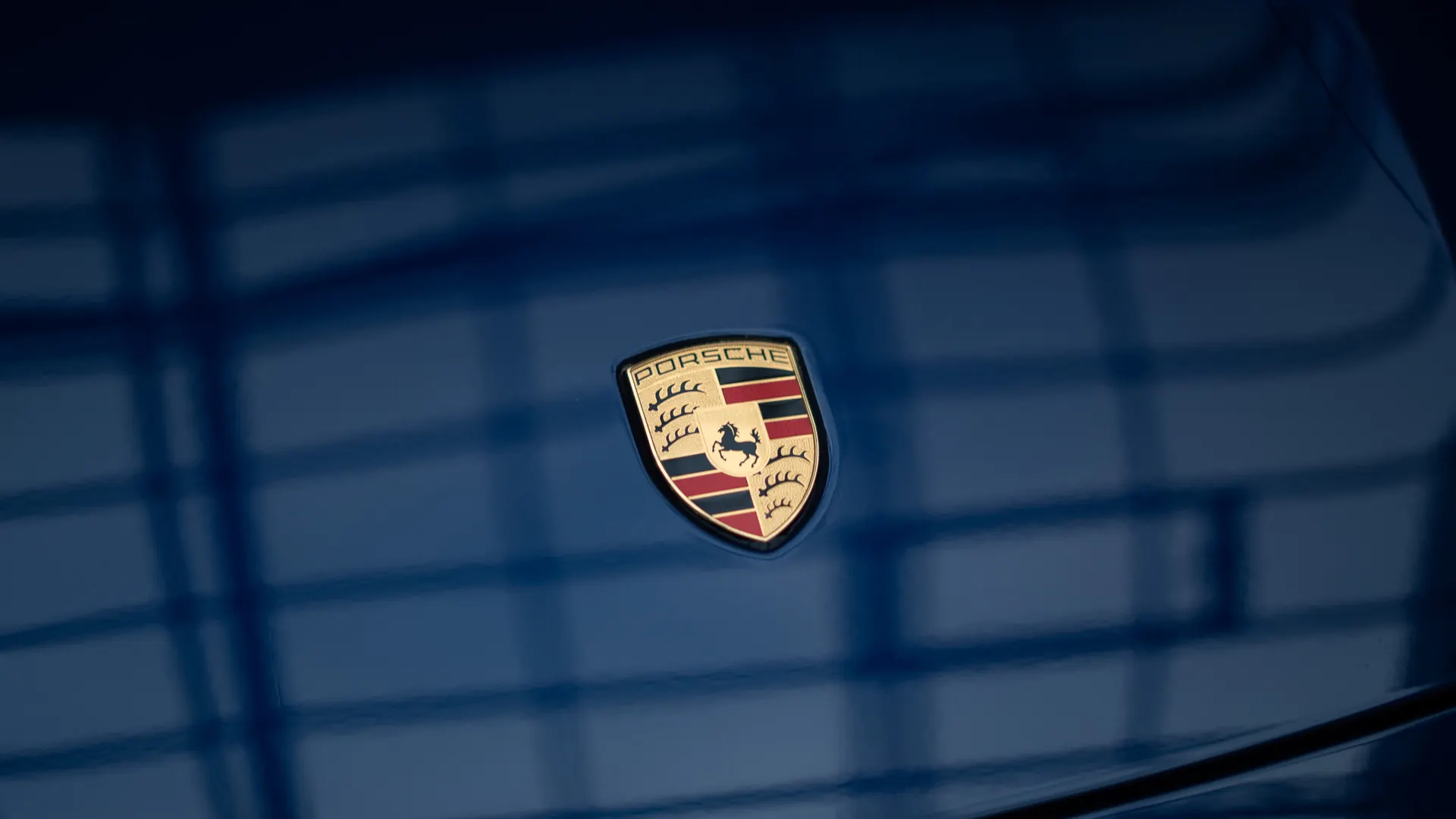 Porsche Taycan — photo 31