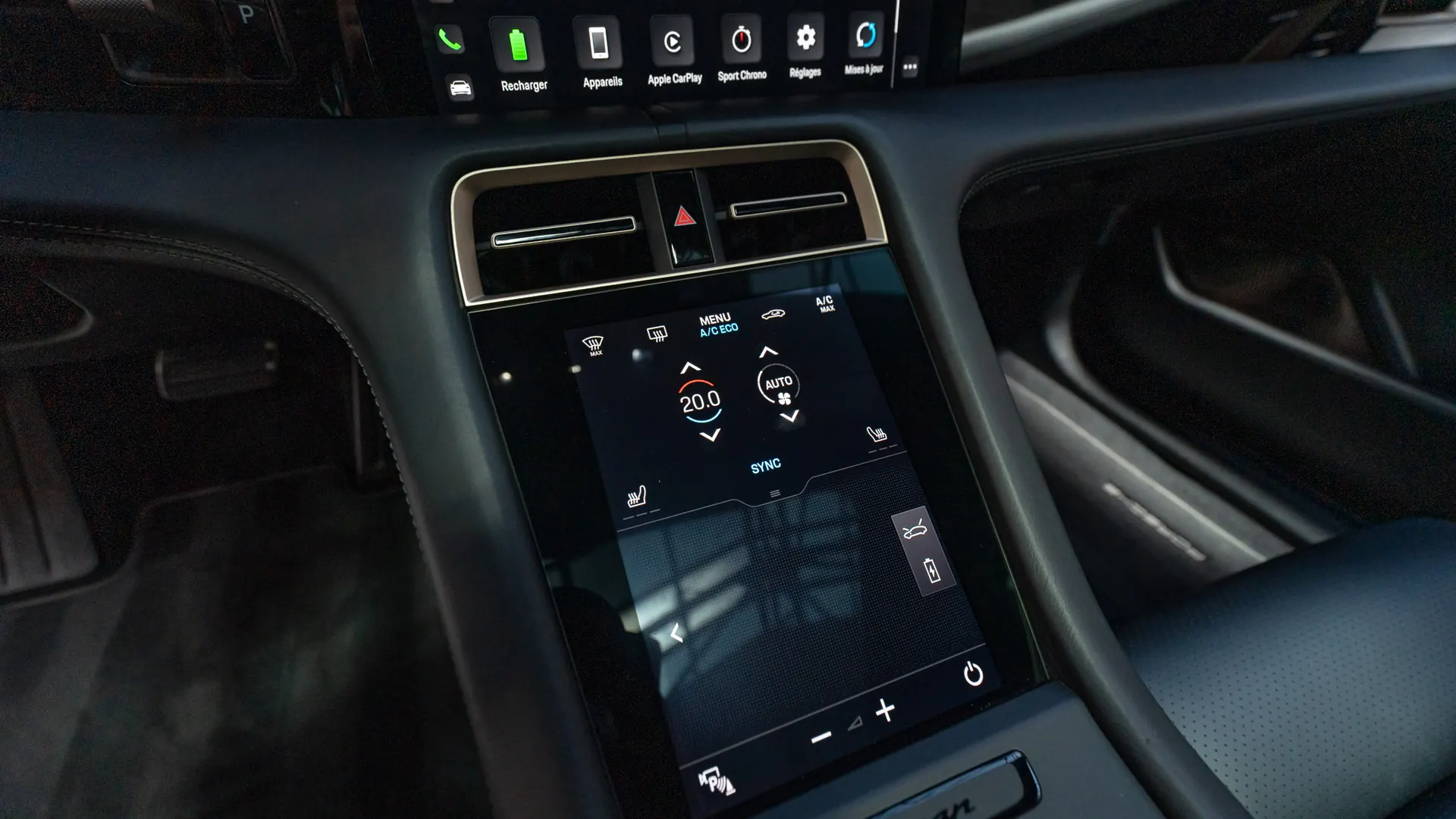 Porsche Taycan — photo 20