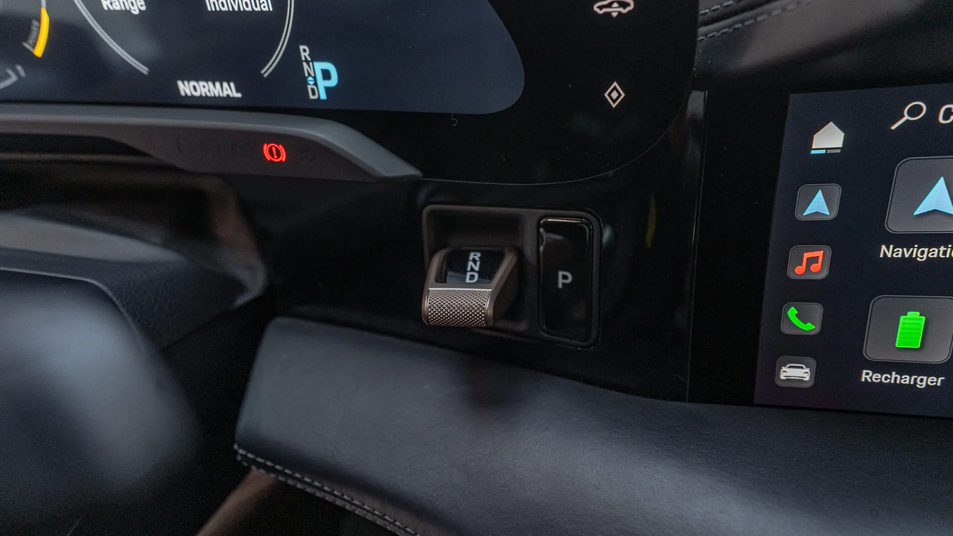 Porsche Taycan — photo 22