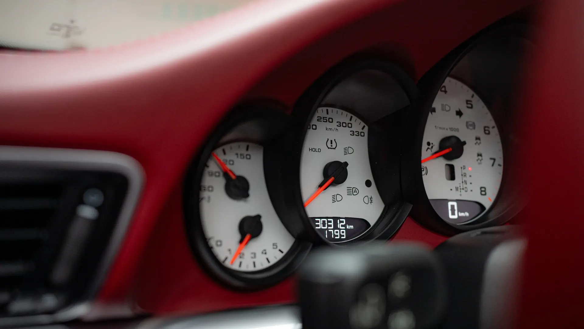Porsche 911 — photo 23