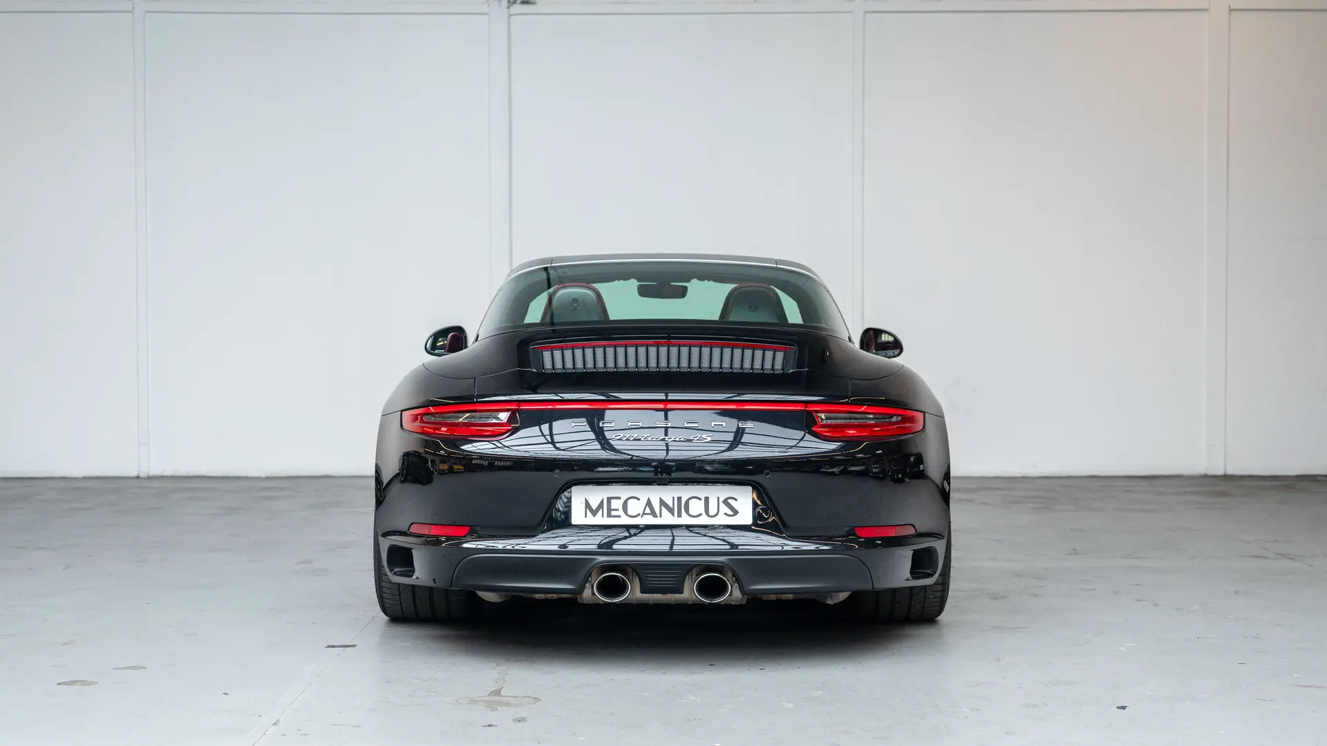 Porsche 911 — photo 5