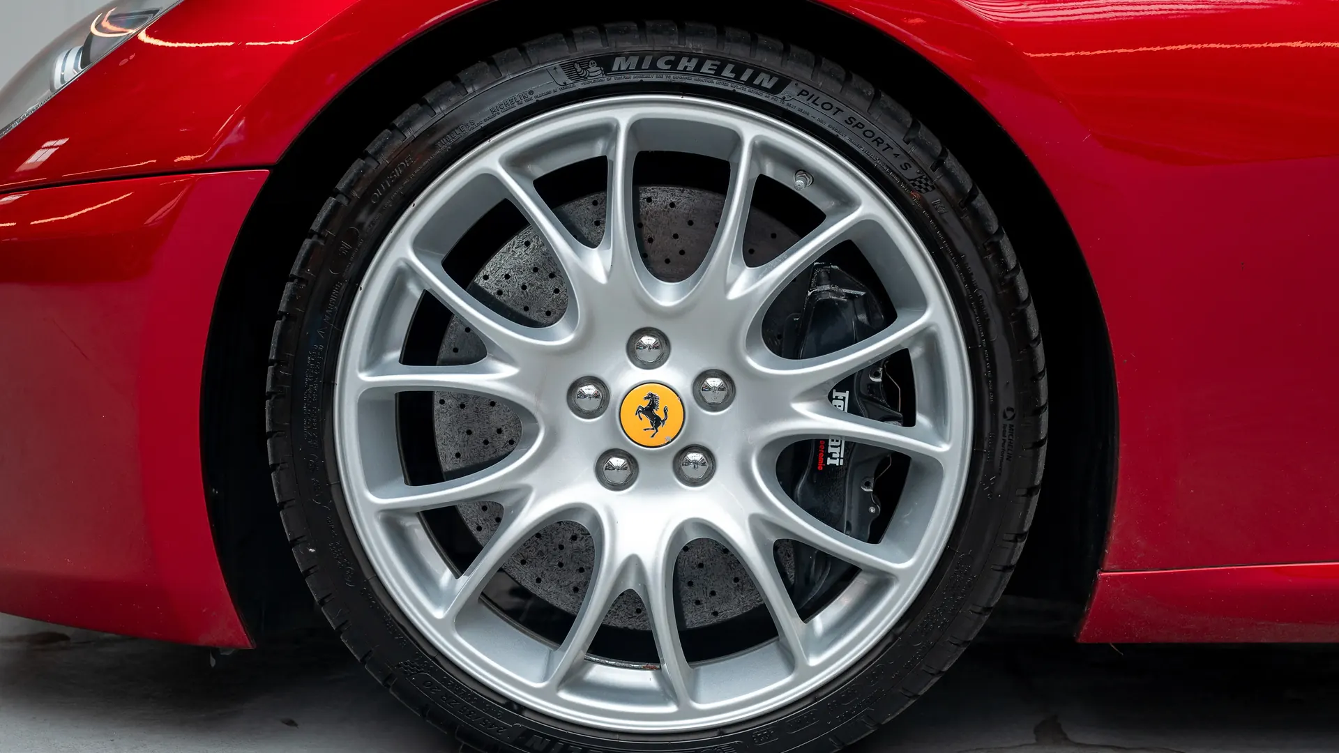 Ferrari 599 — photo 24