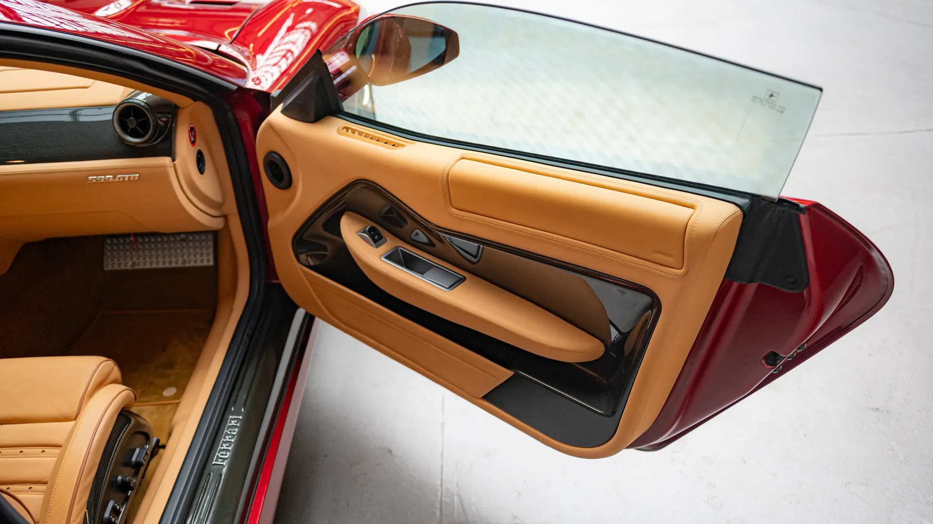 Ferrari 599 — photo 21