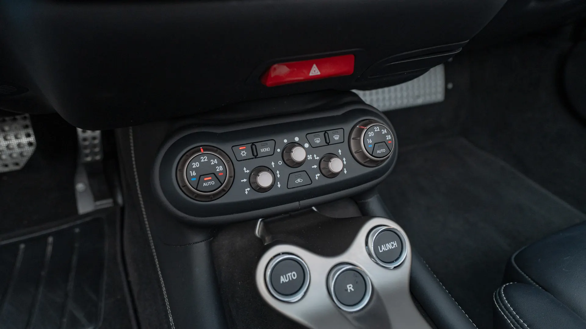 Ferrari California — photo 21