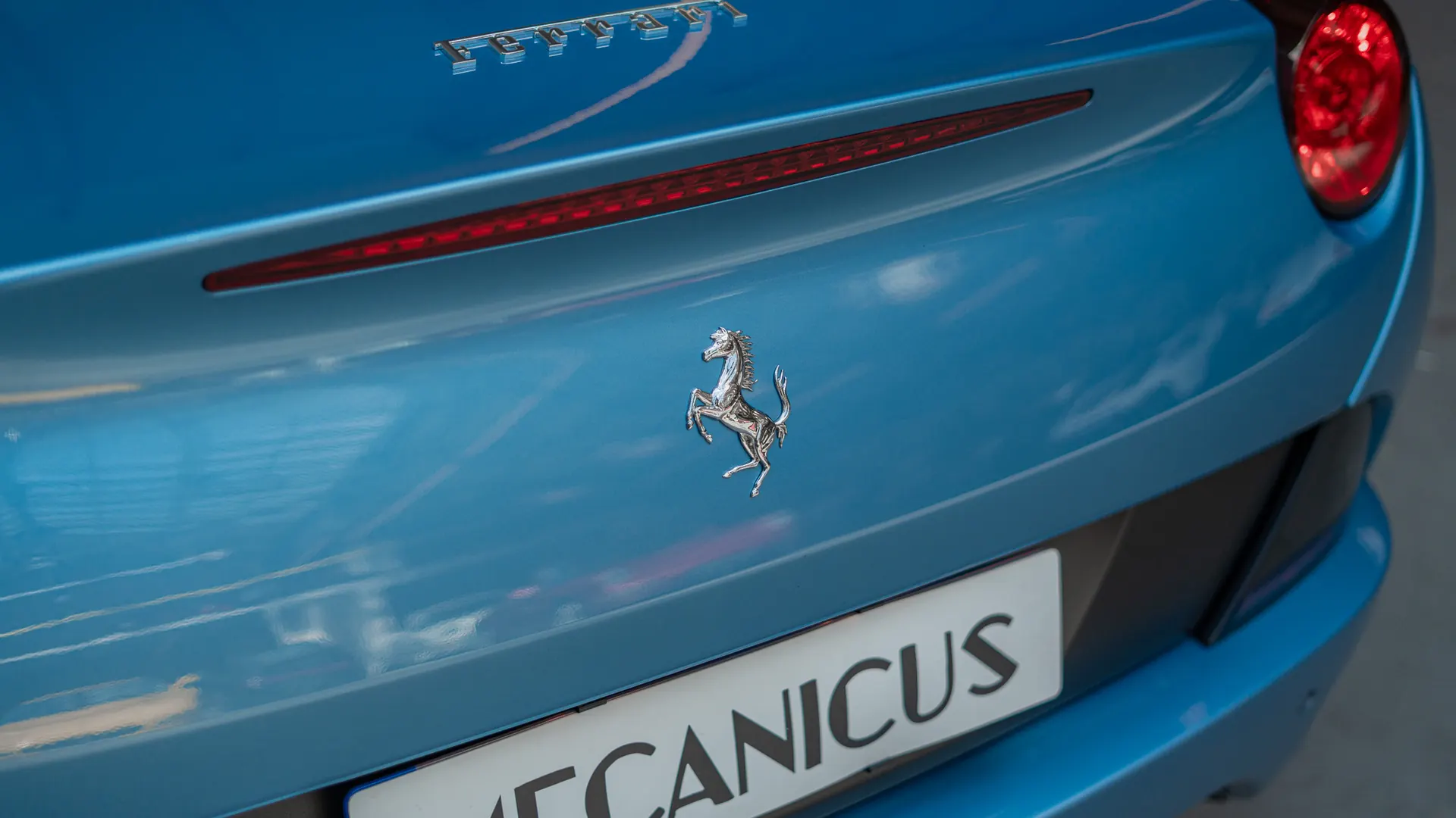 Ferrari California — photo 45