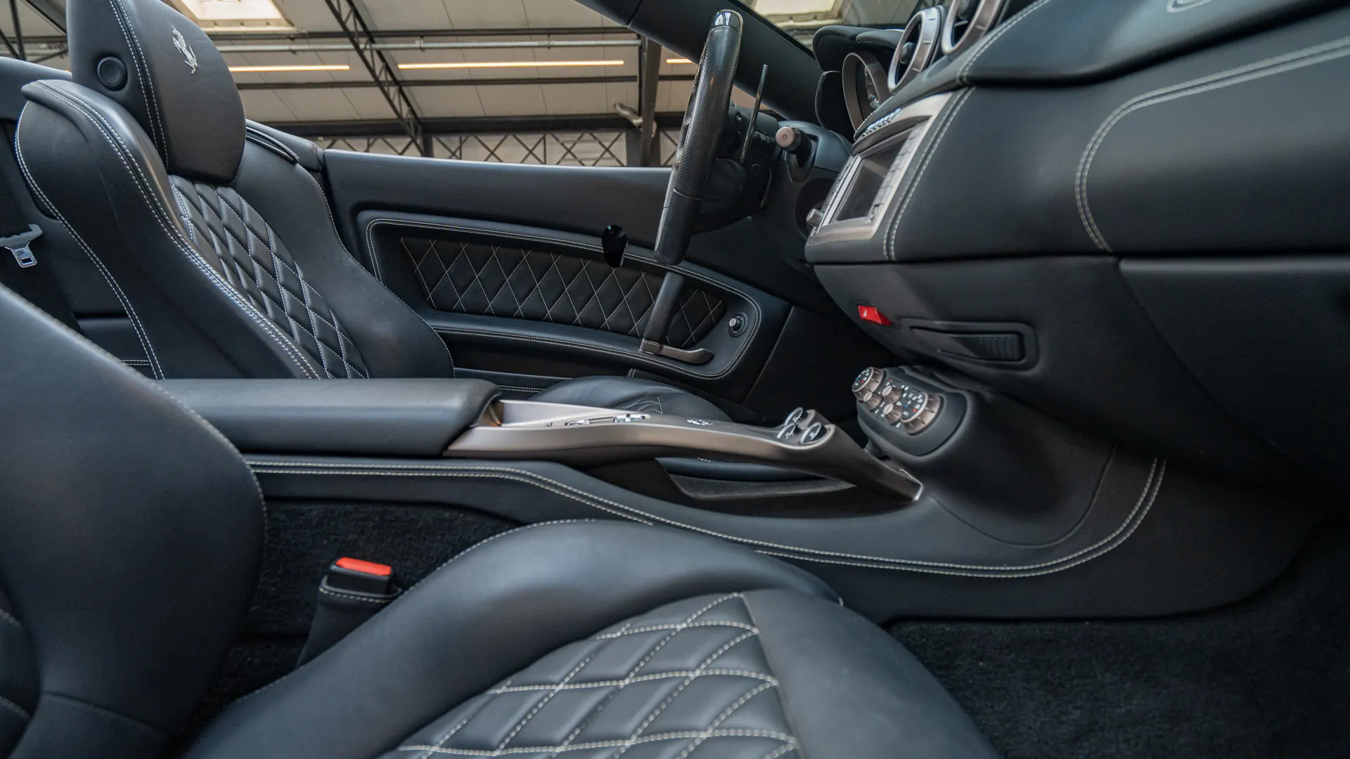 Ferrari California — photo 27