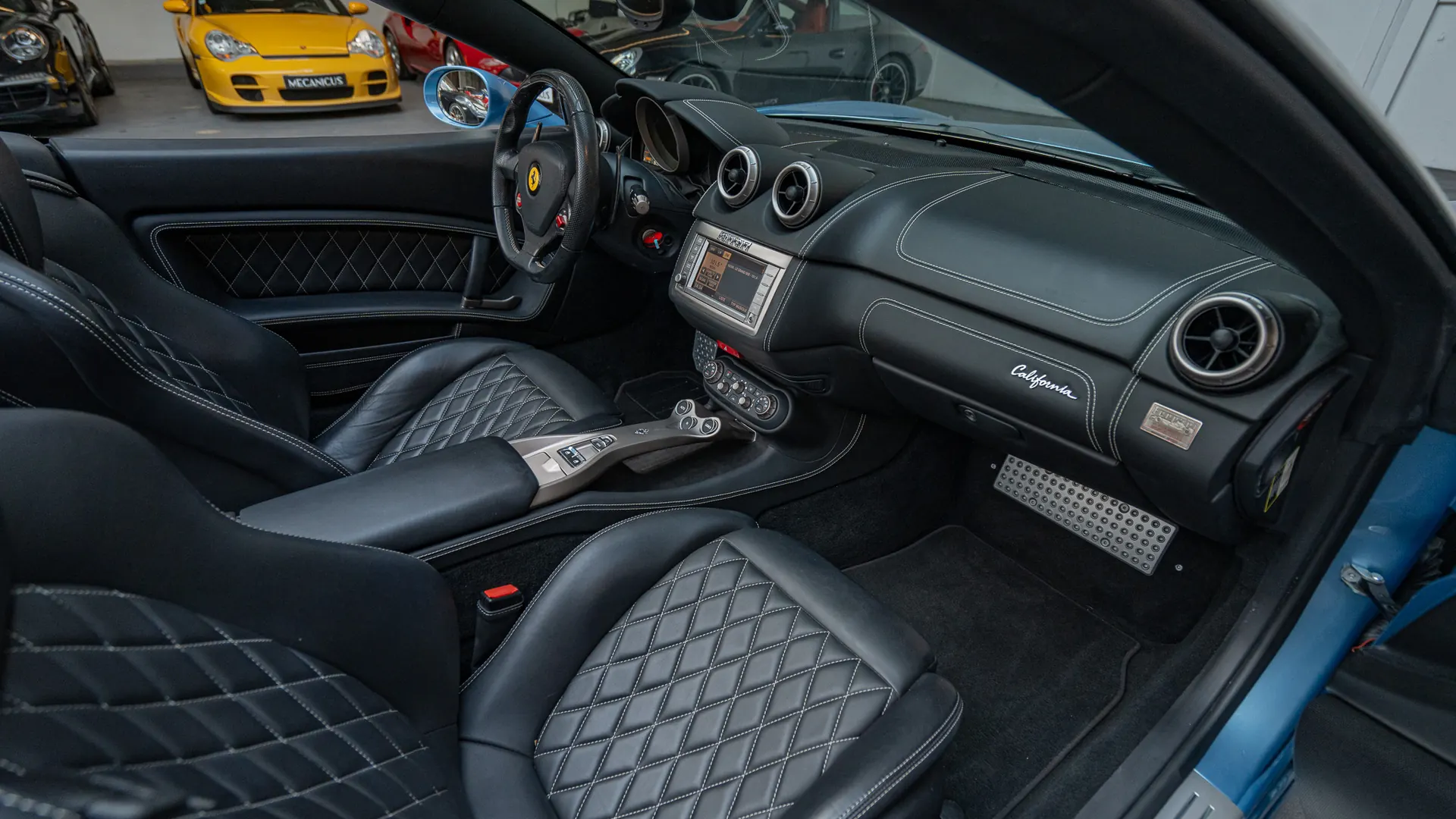 Ferrari California — photo 26