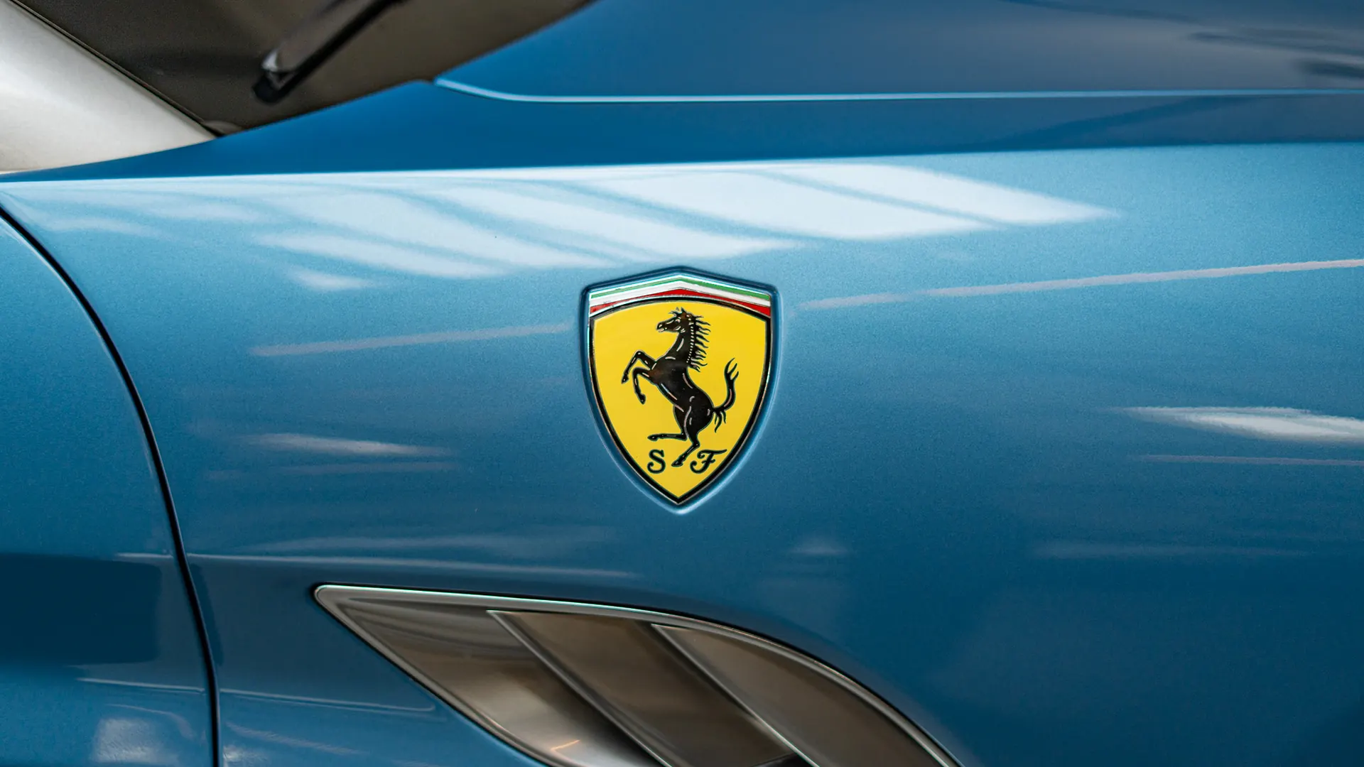 Ferrari California — photo 46