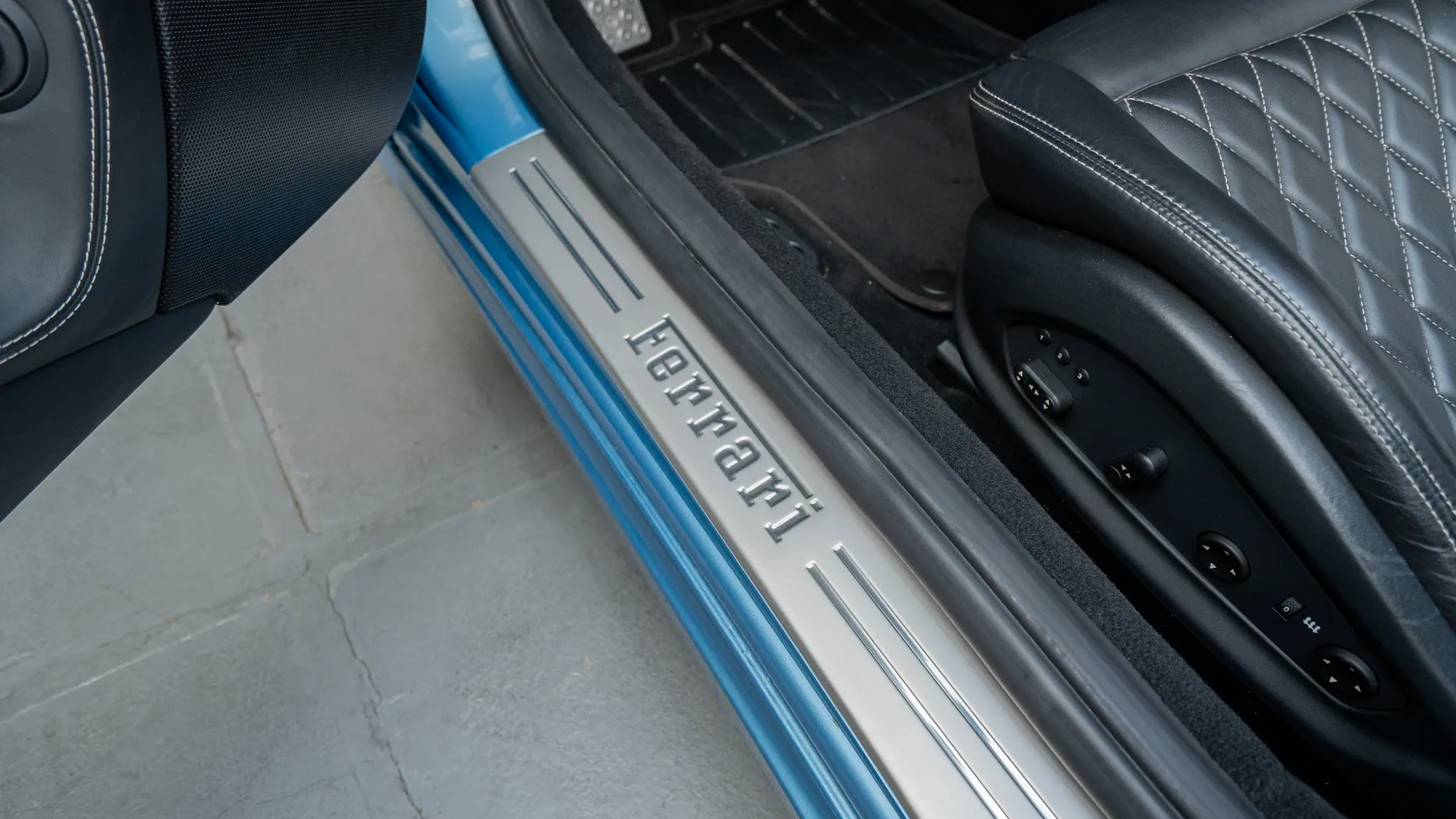 Ferrari California — photo 31