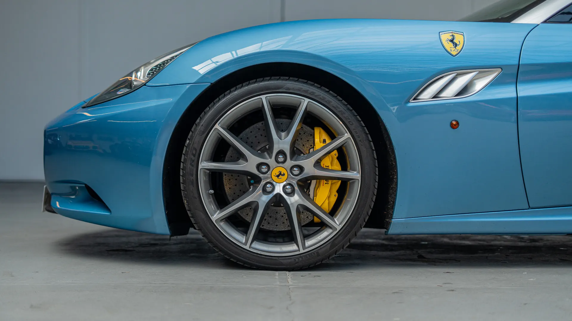 Ferrari California — photo 7