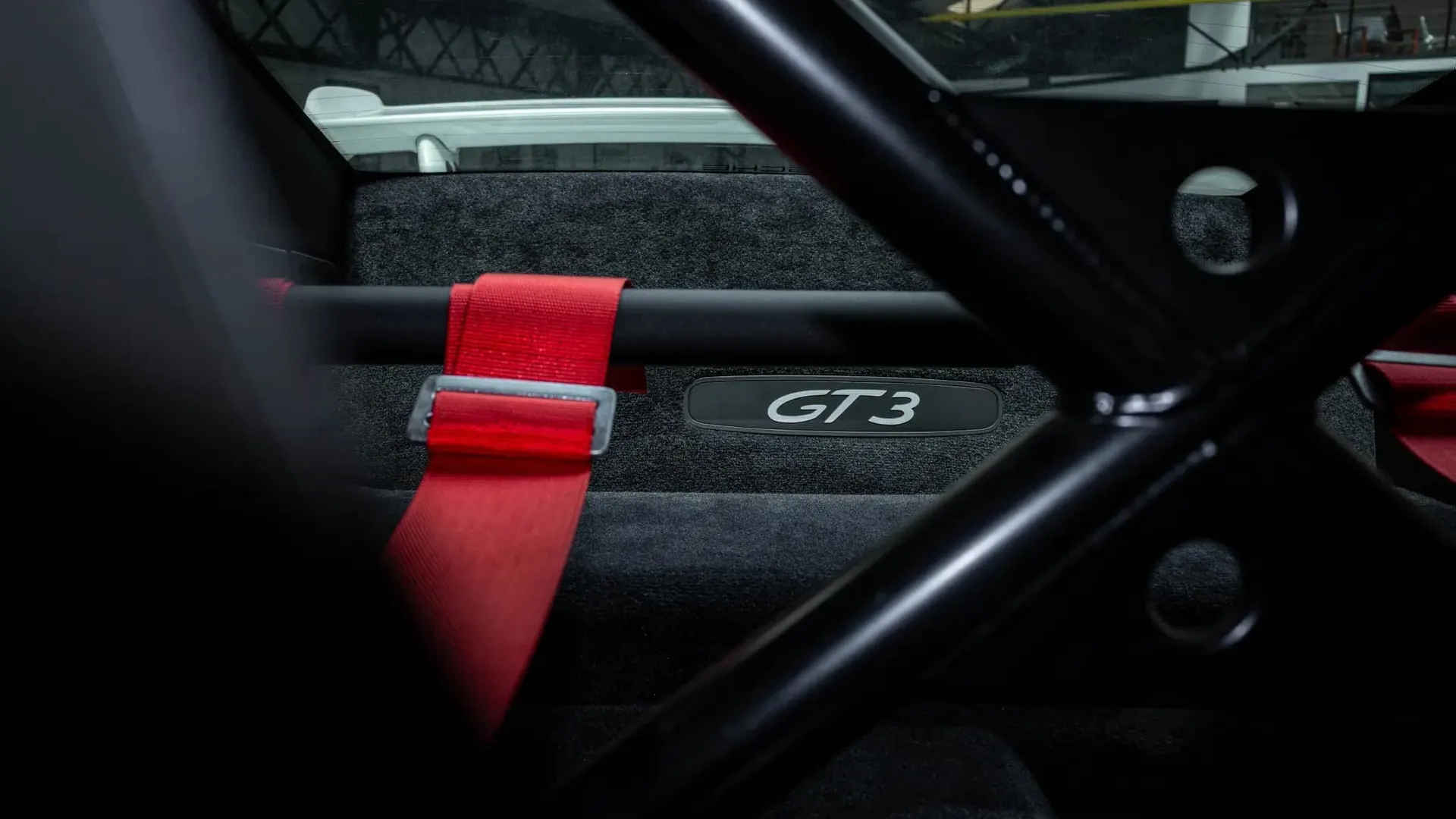 Porsche 911 — photo 19