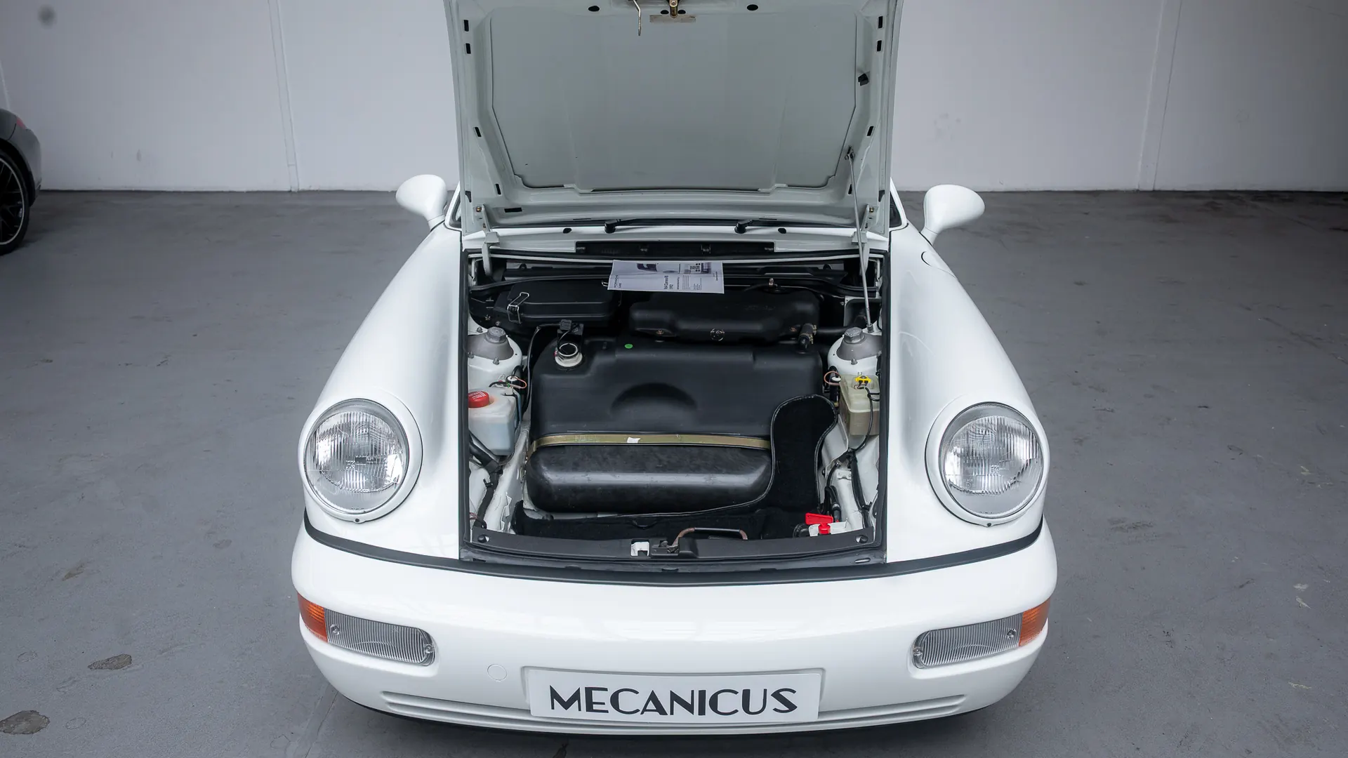 Porsche 964 — photo 31