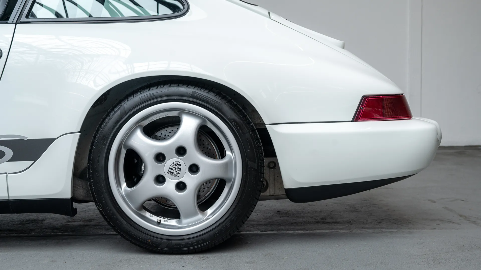 Porsche 964 — photo 7