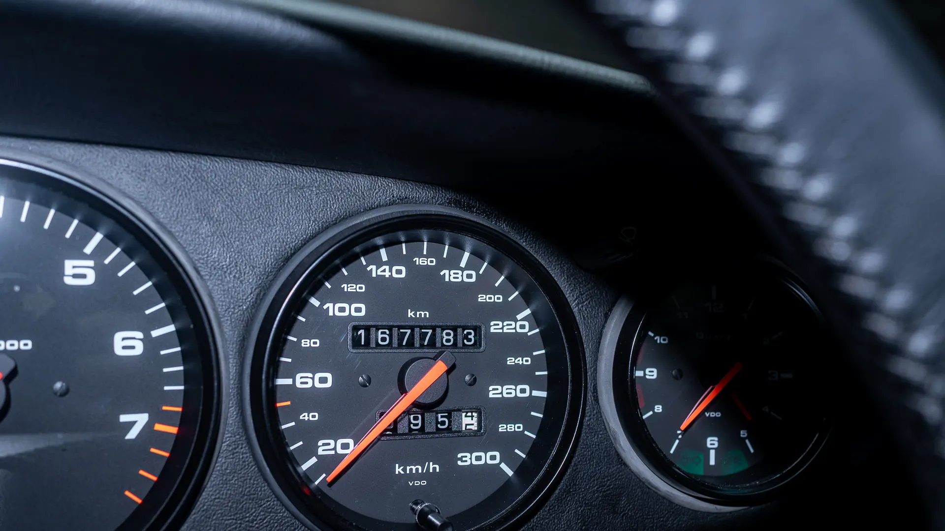 Porsche 964 — photo 15